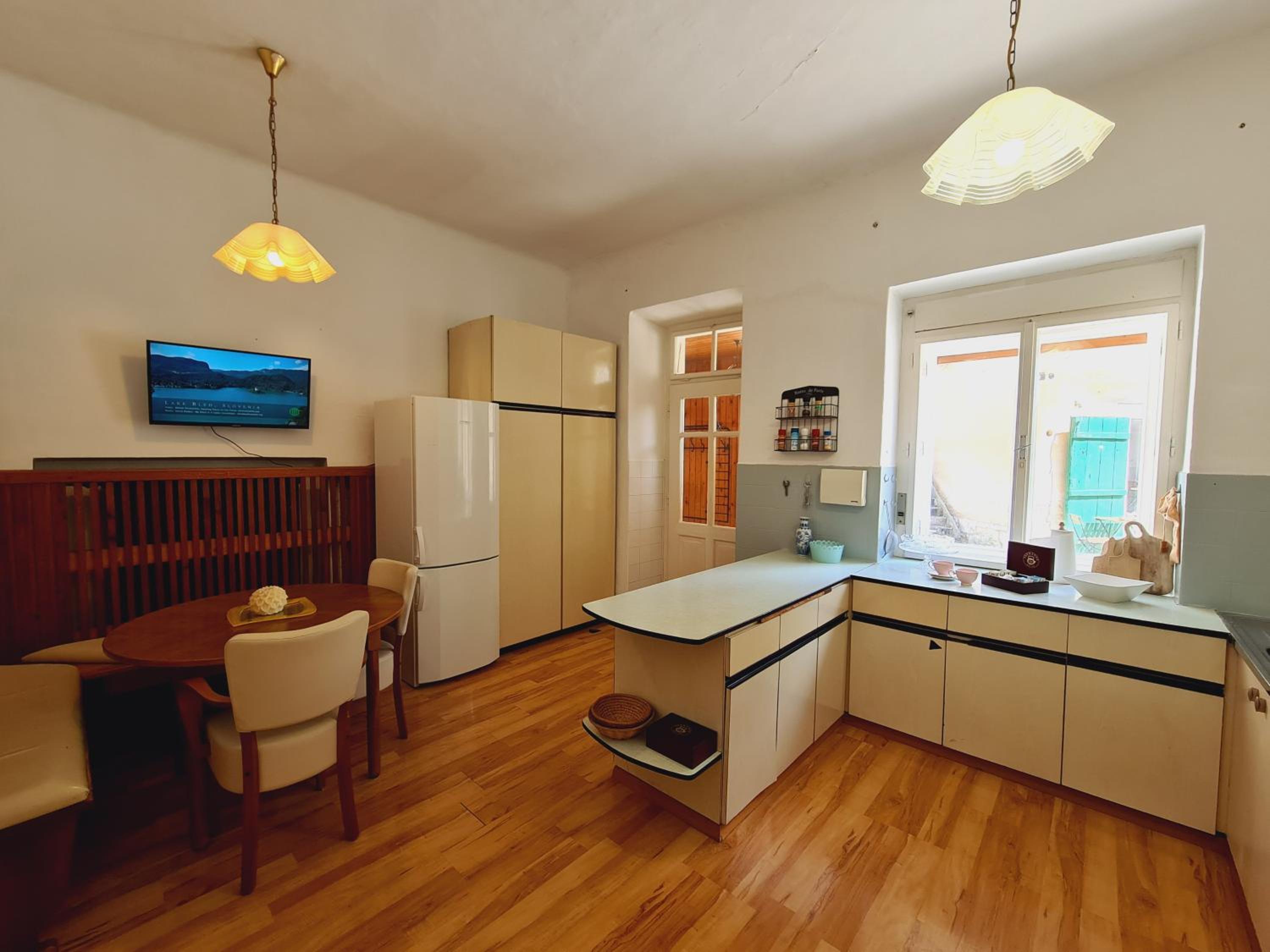 Three-Bedroom Apartment photo 1