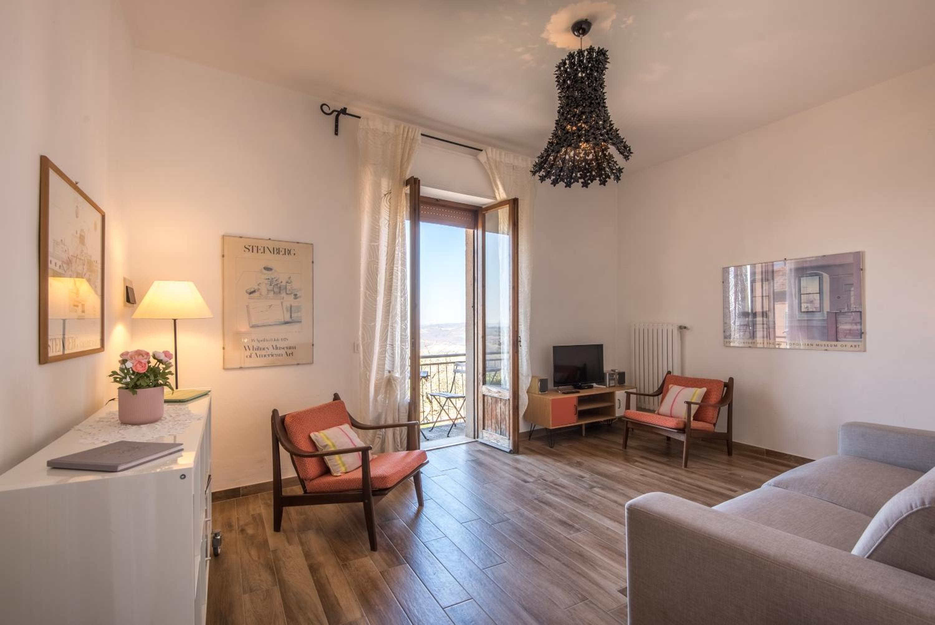 Superior One-Bedroom Apartment with Balcony - Photo 1