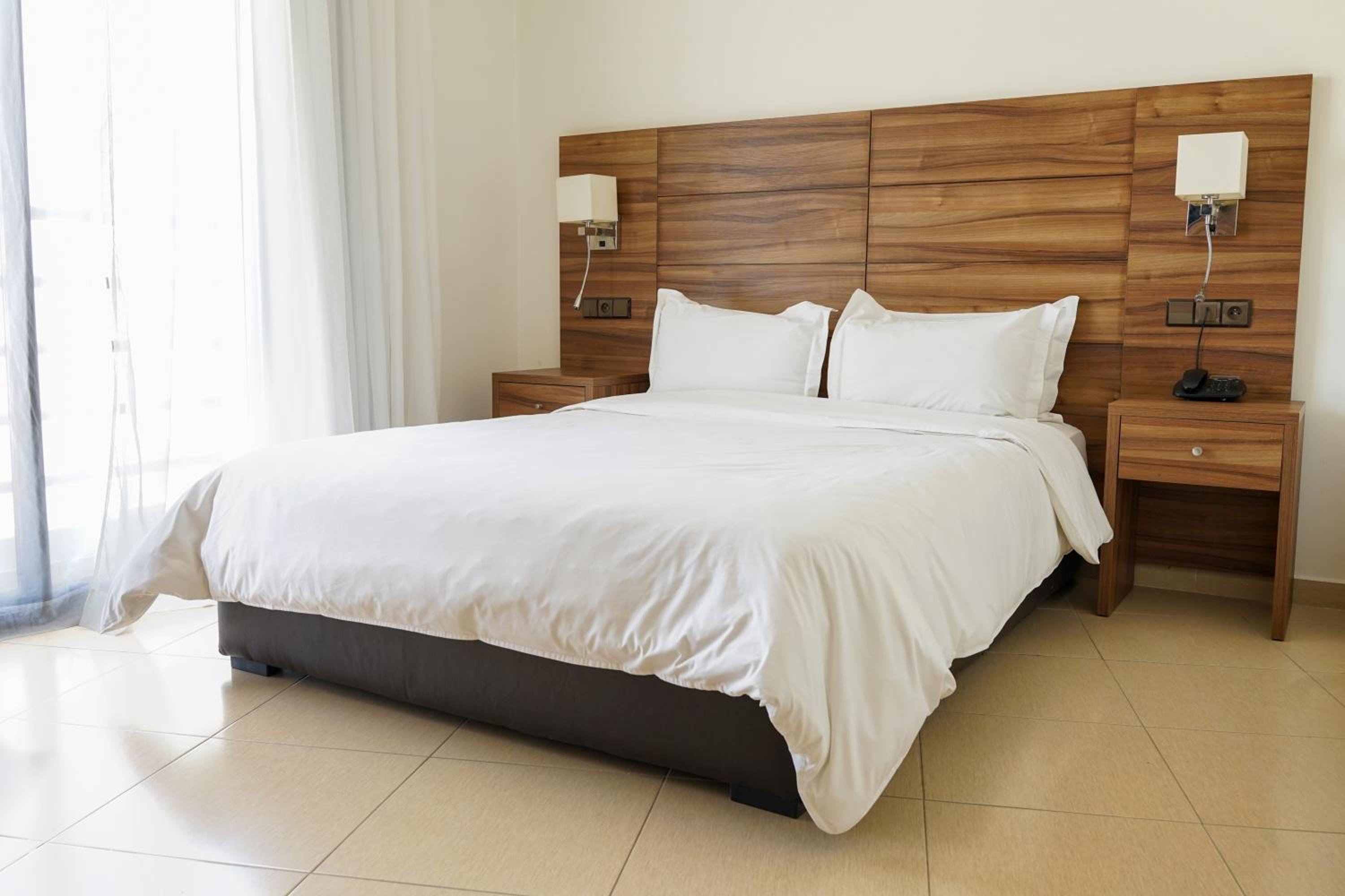 Standard Double Room - Photo 3