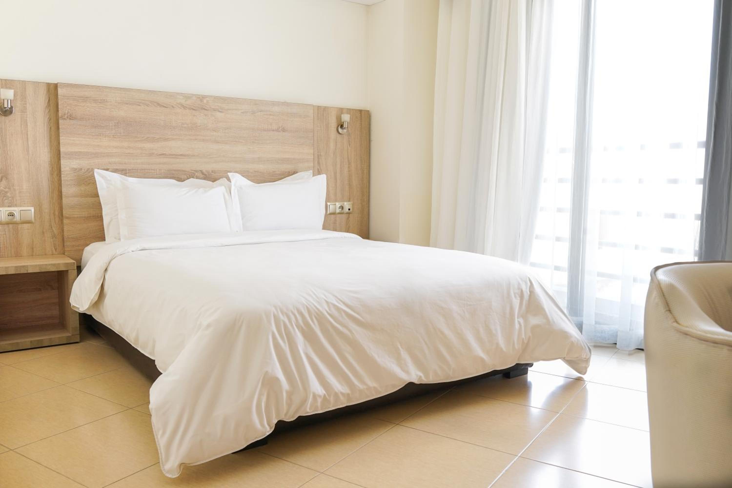 Double Room with Sea View - Photo 2