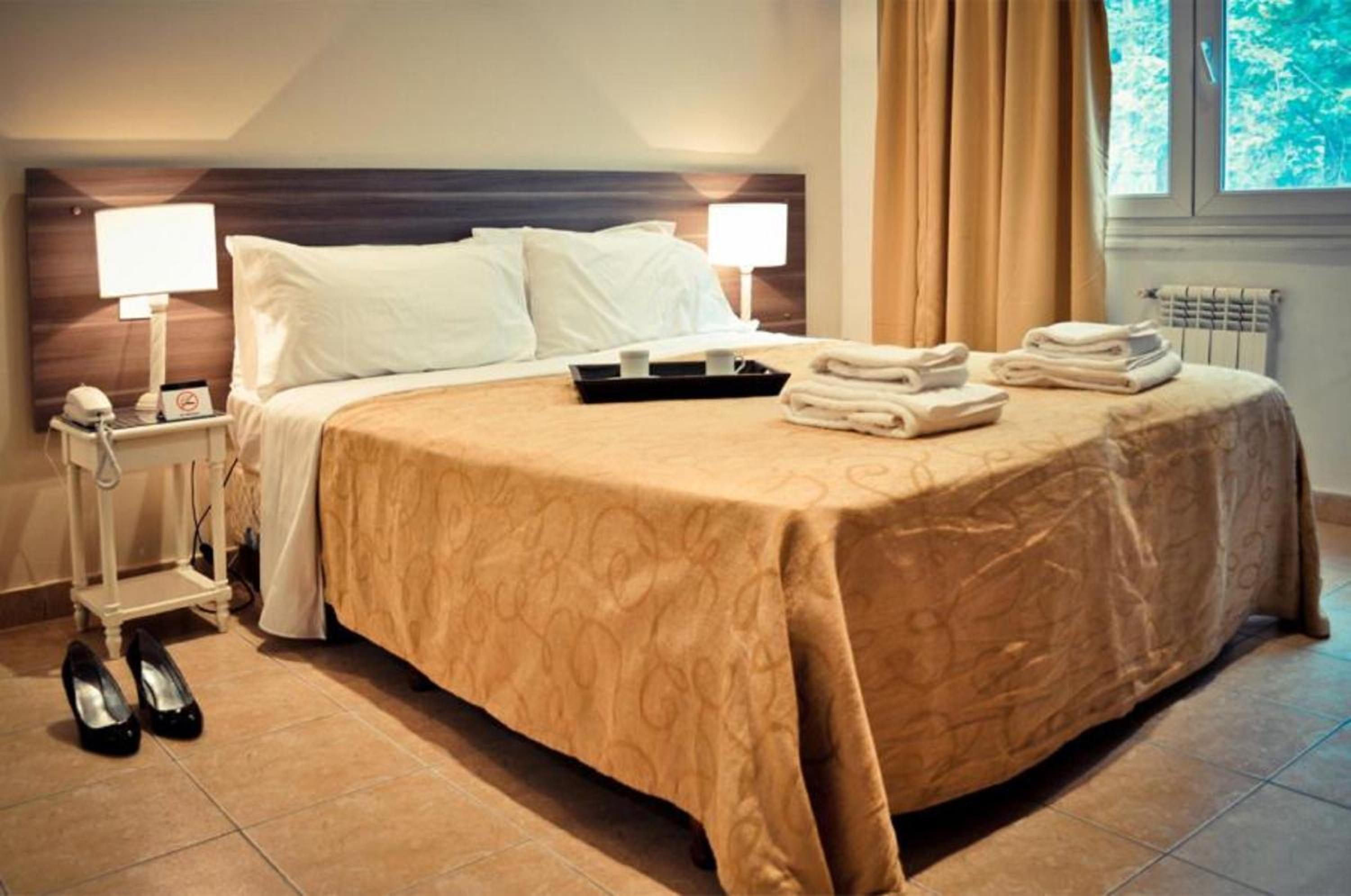 Standard Double or Twin Room photo 1