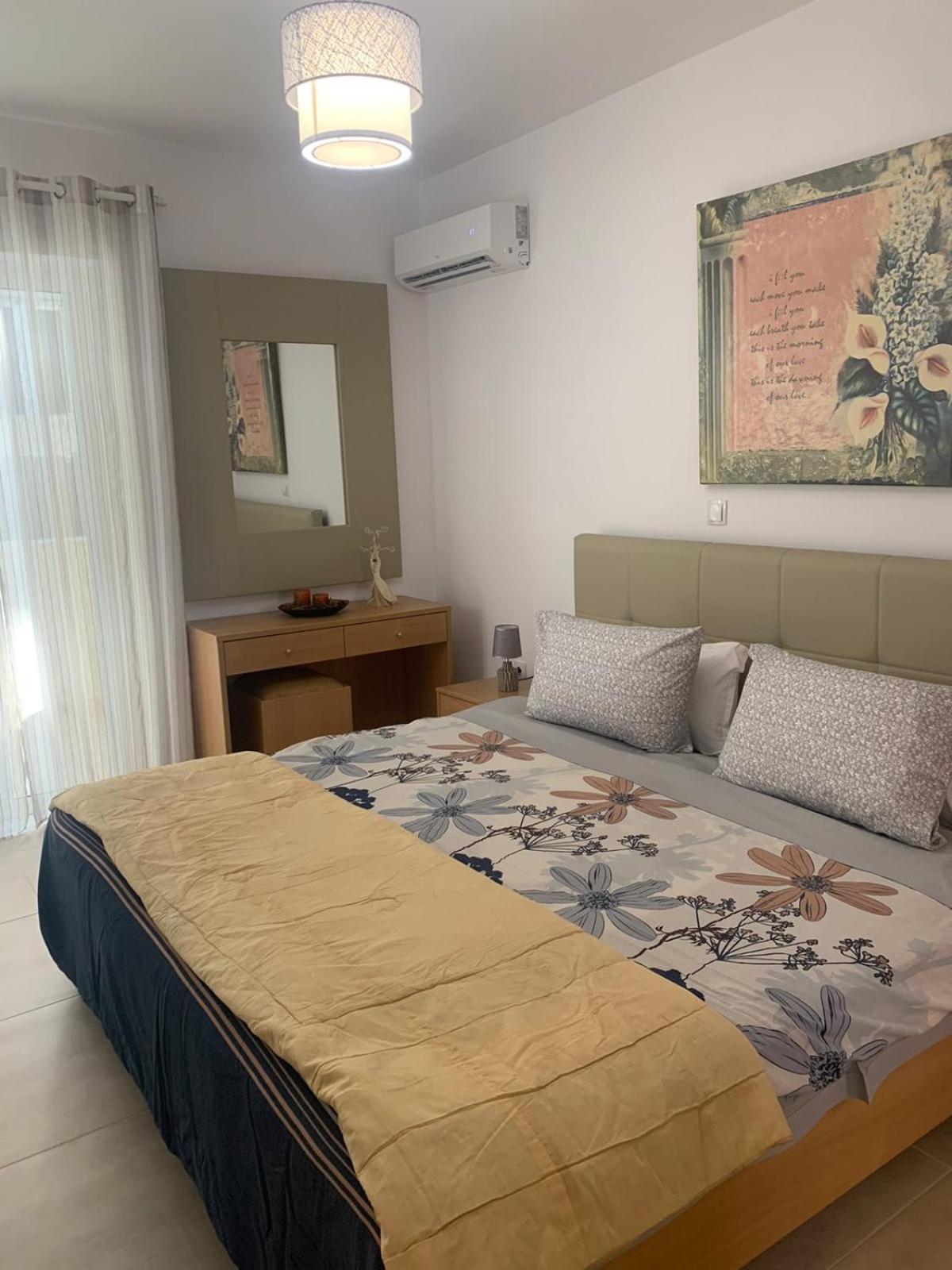 Three-Bedroom Apartment - Photo 15