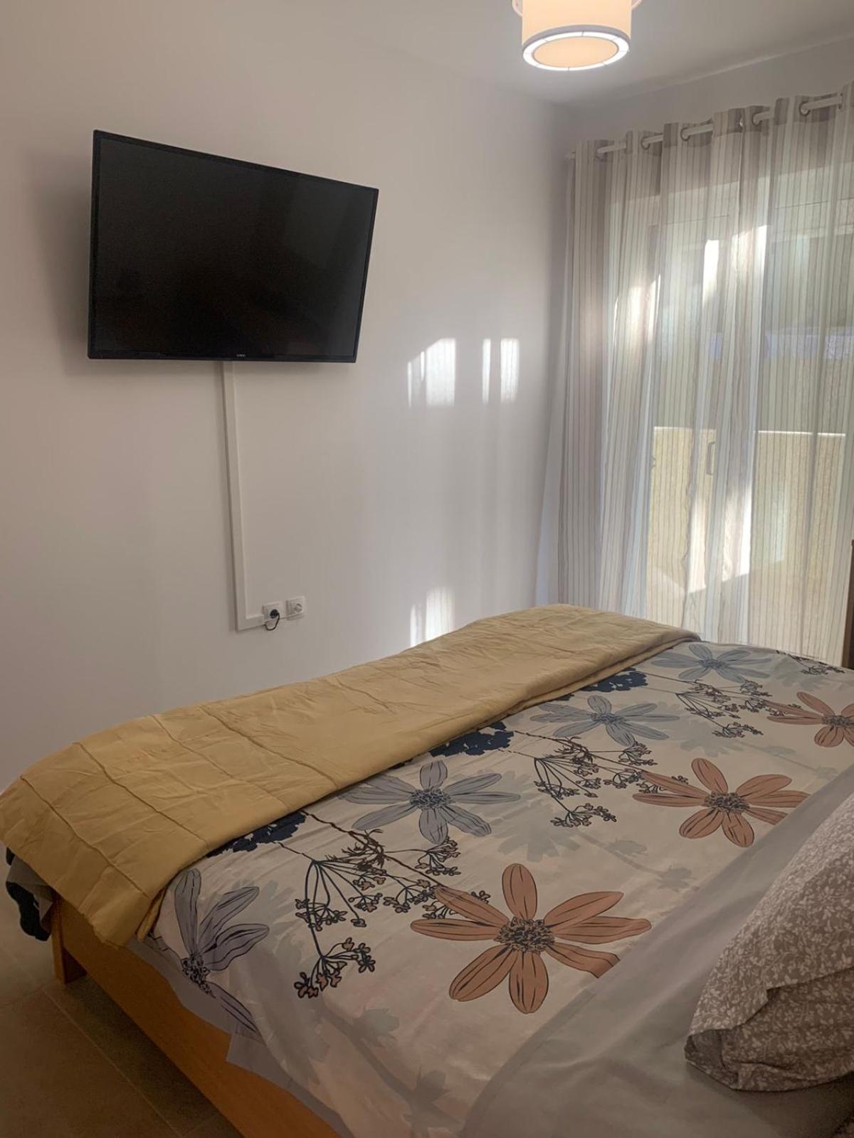 Three-Bedroom Apartment - Photo 8