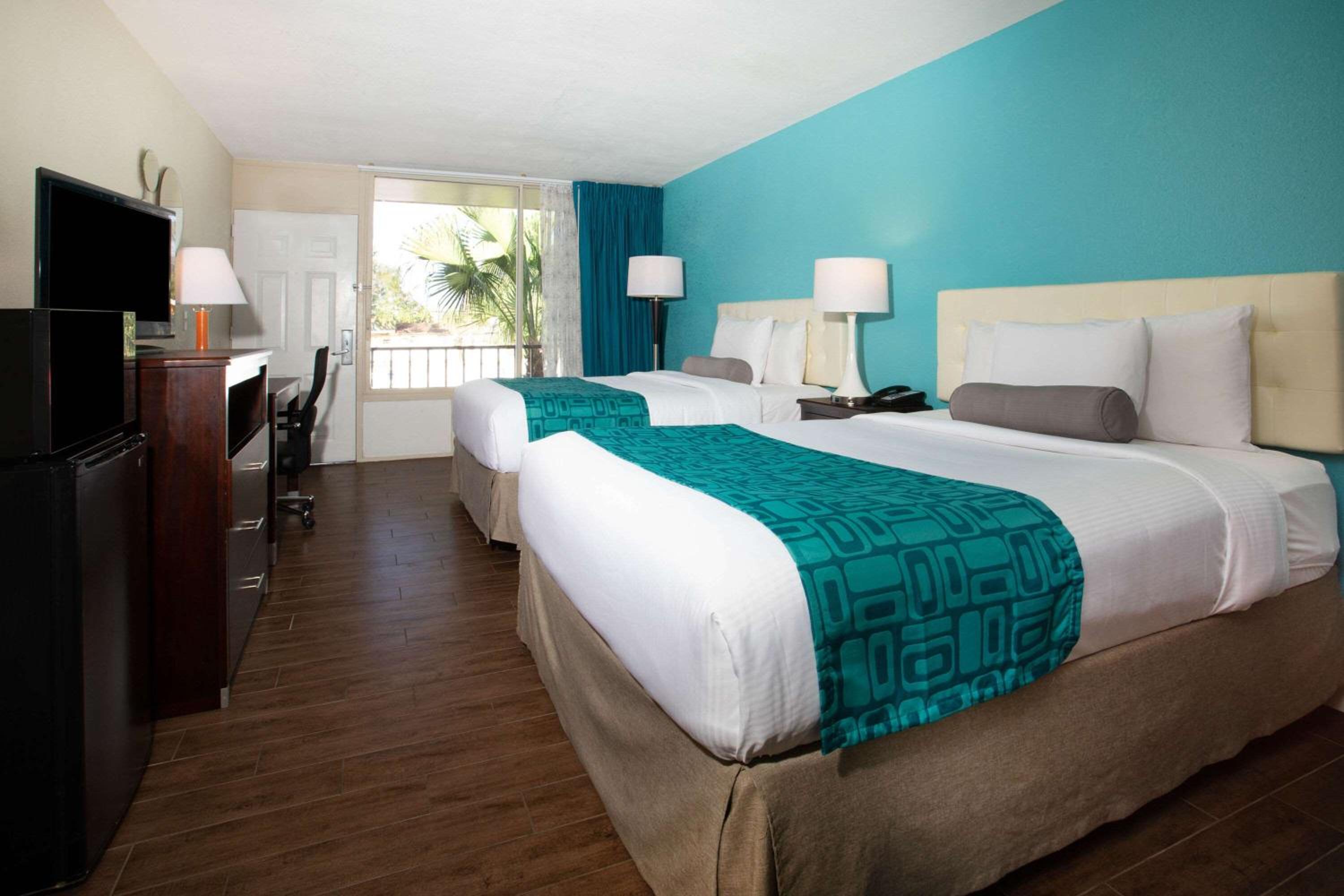 2 Queen Beds, Courtyard View, Non-Smoking  - Photo 1