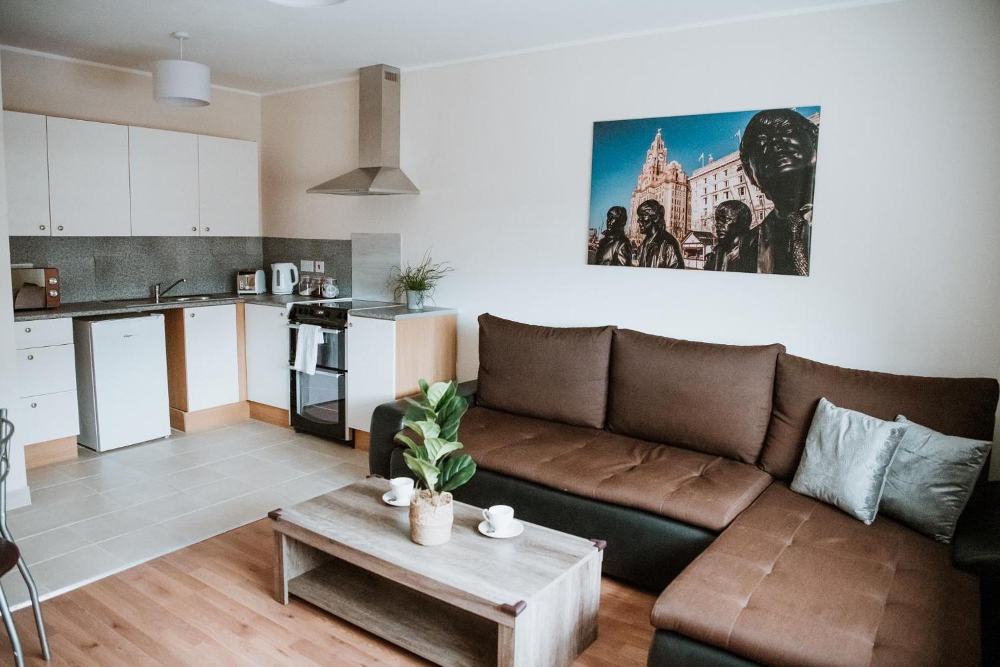 One-Bedroom Apartment - Photo 2