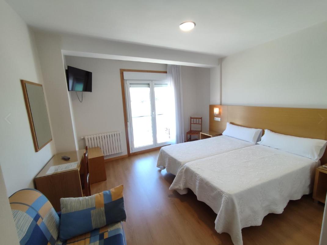 Standard Twin Room with Sea View