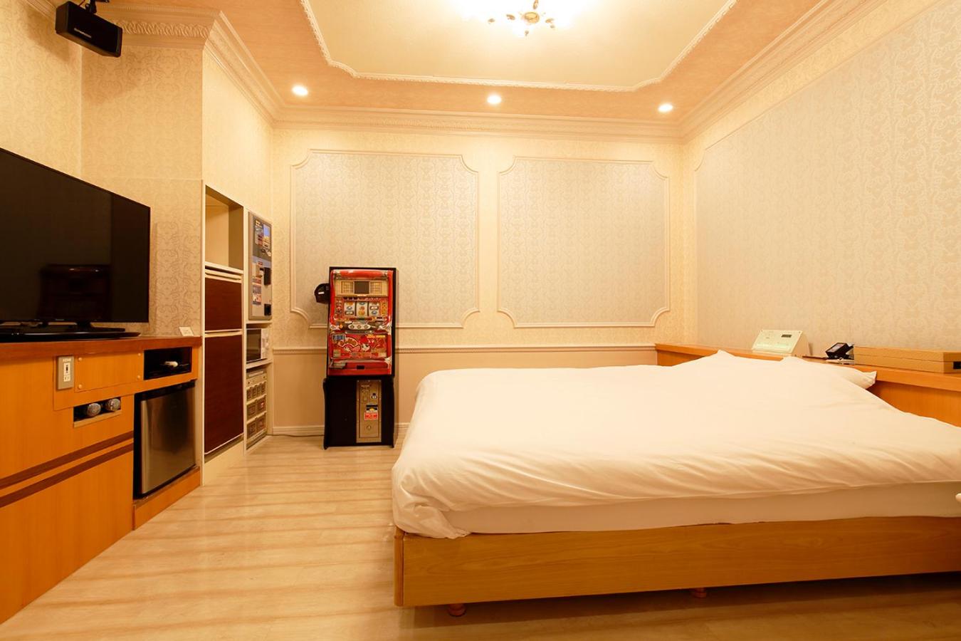 Standard Double Room - Photo 3