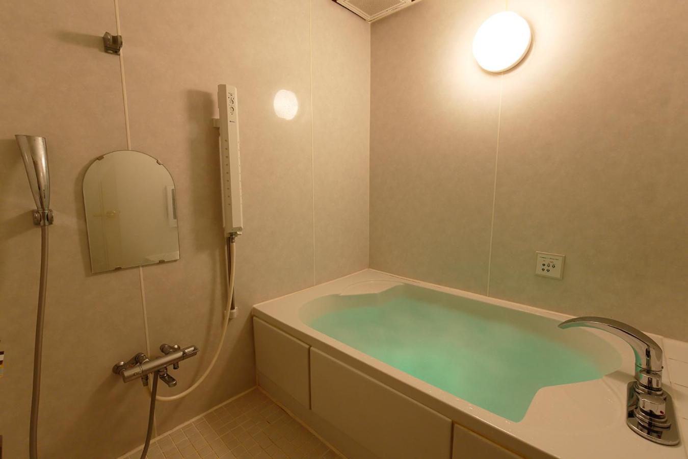 Standard Double Room - Photo 7