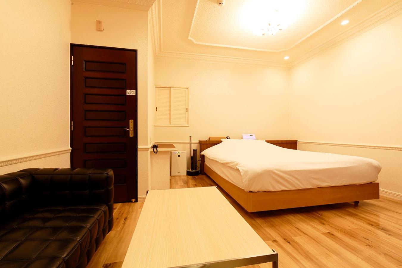 Standard Double Room - Photo 2