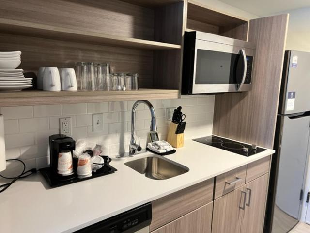 Double Room - Accessible/Non Smoking photo 3