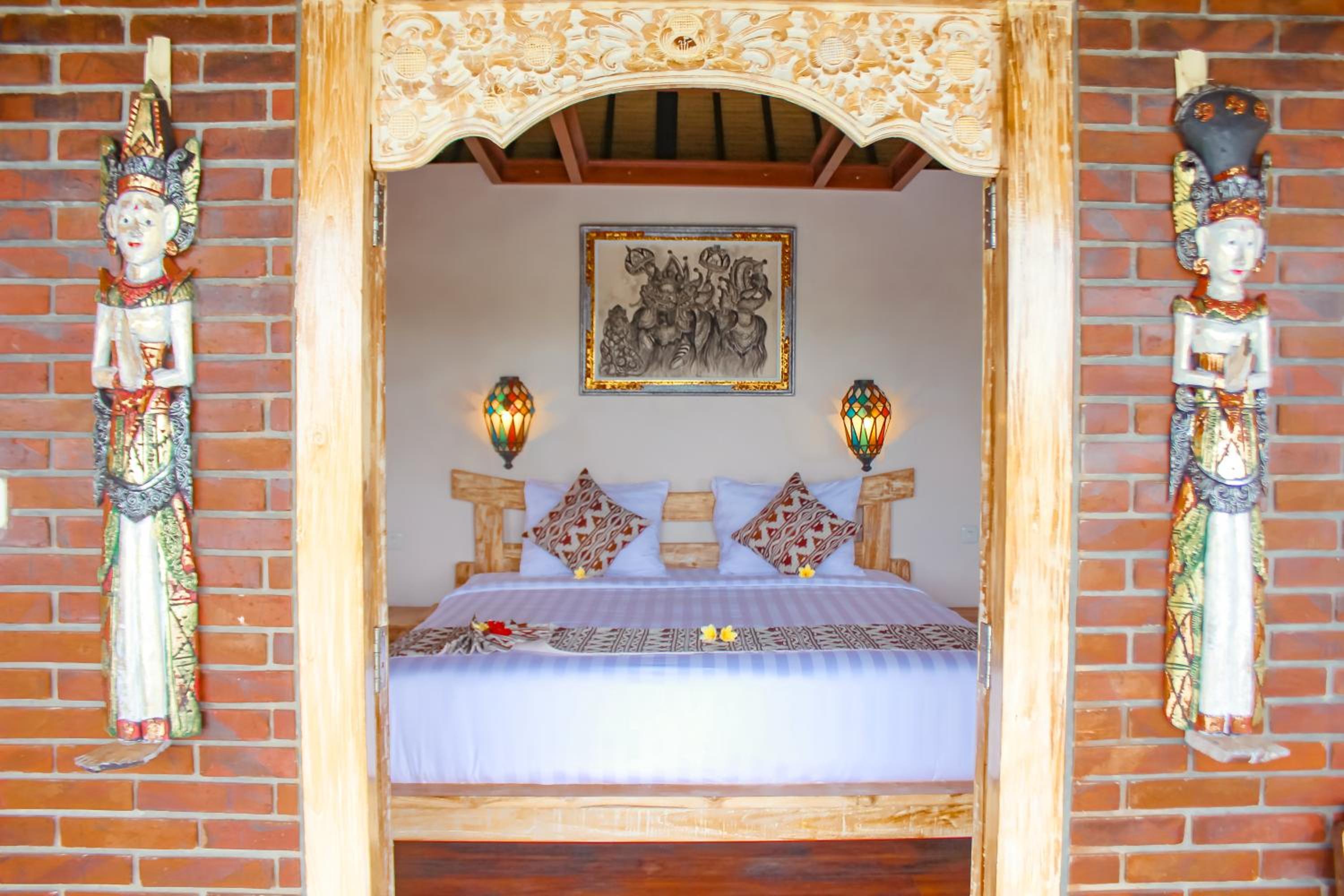 Deluxe Bungalow with Garden View - Photo 6