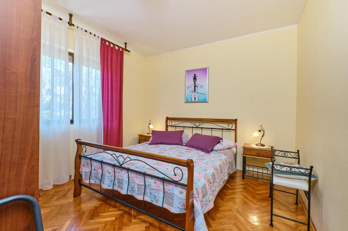 Apartment 1