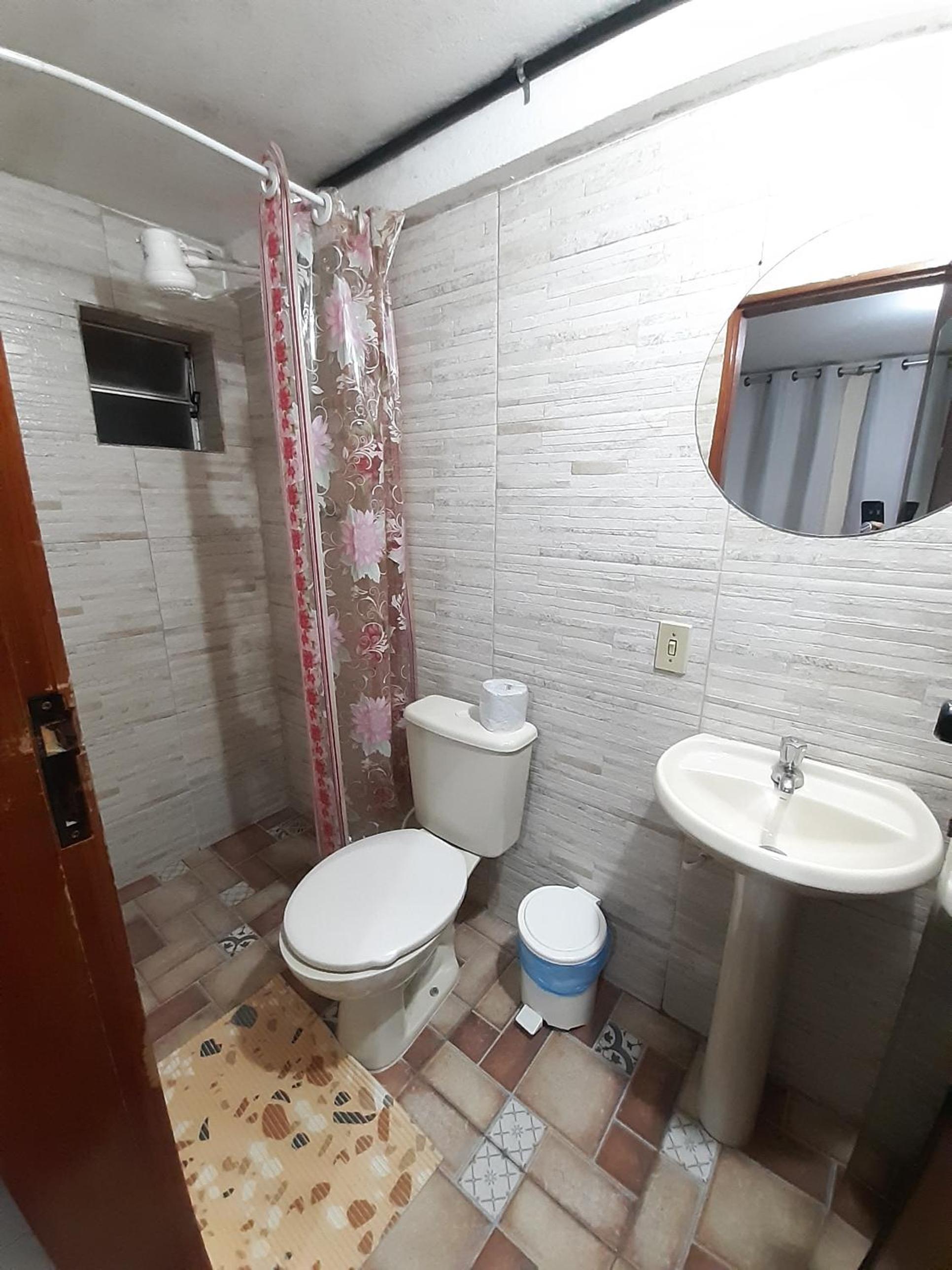 Small Double Room - Photo 7