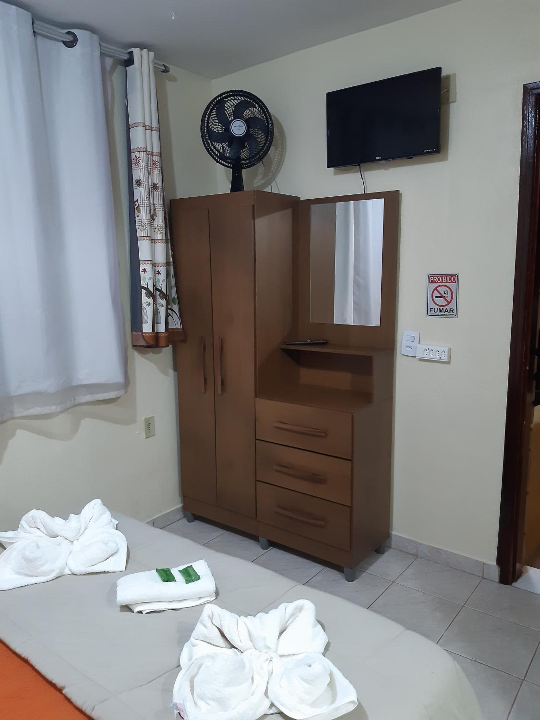 Small Double Room - Photo 3