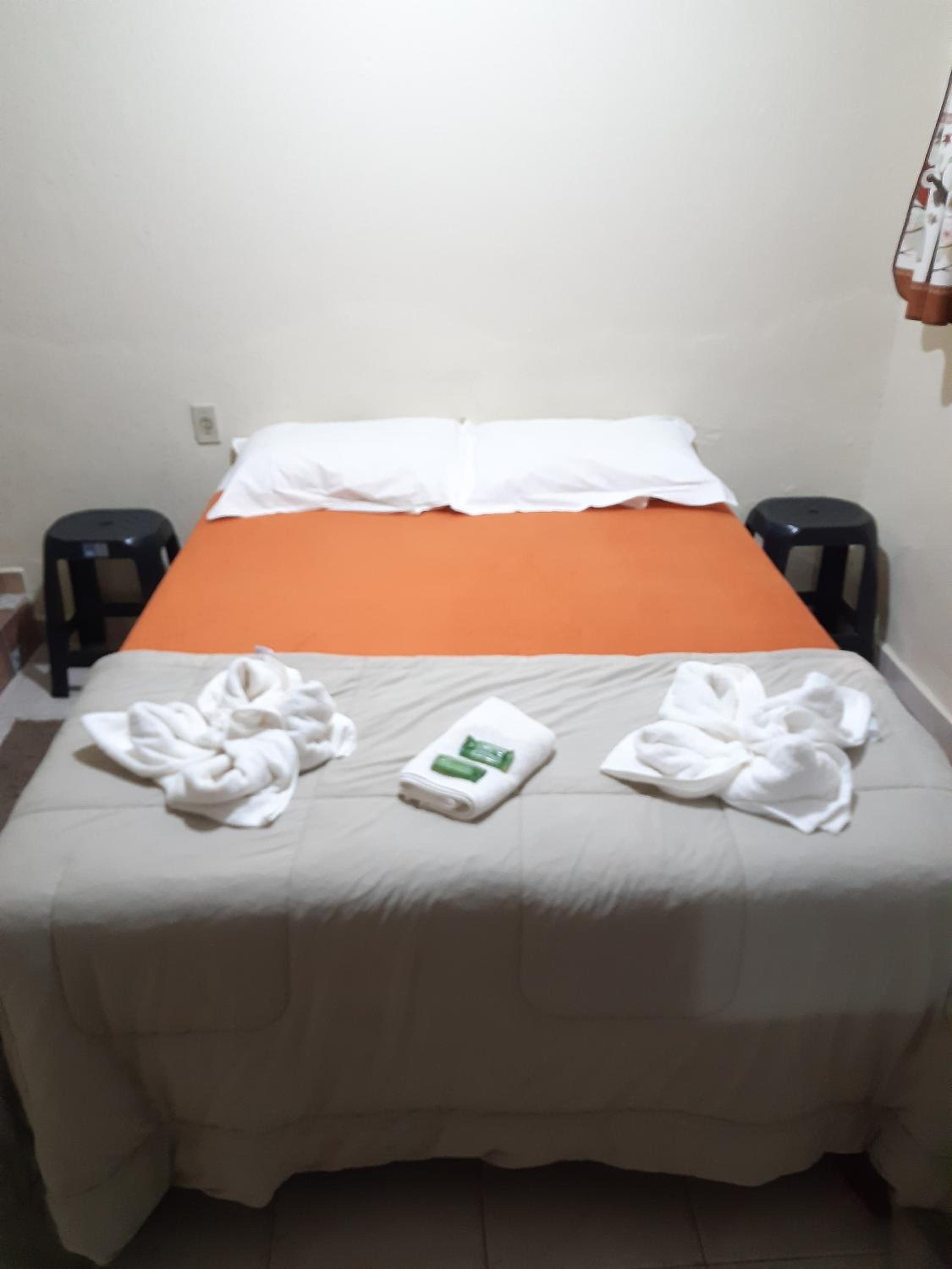 Small Double Room - Photo 6