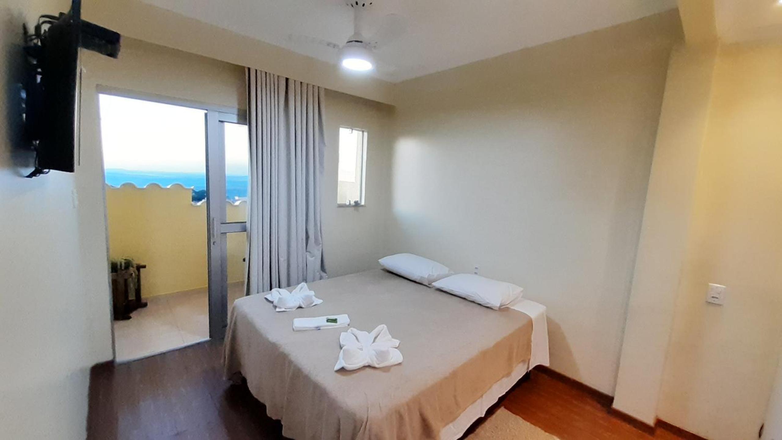 Queen Room with Balcony - Photo 1