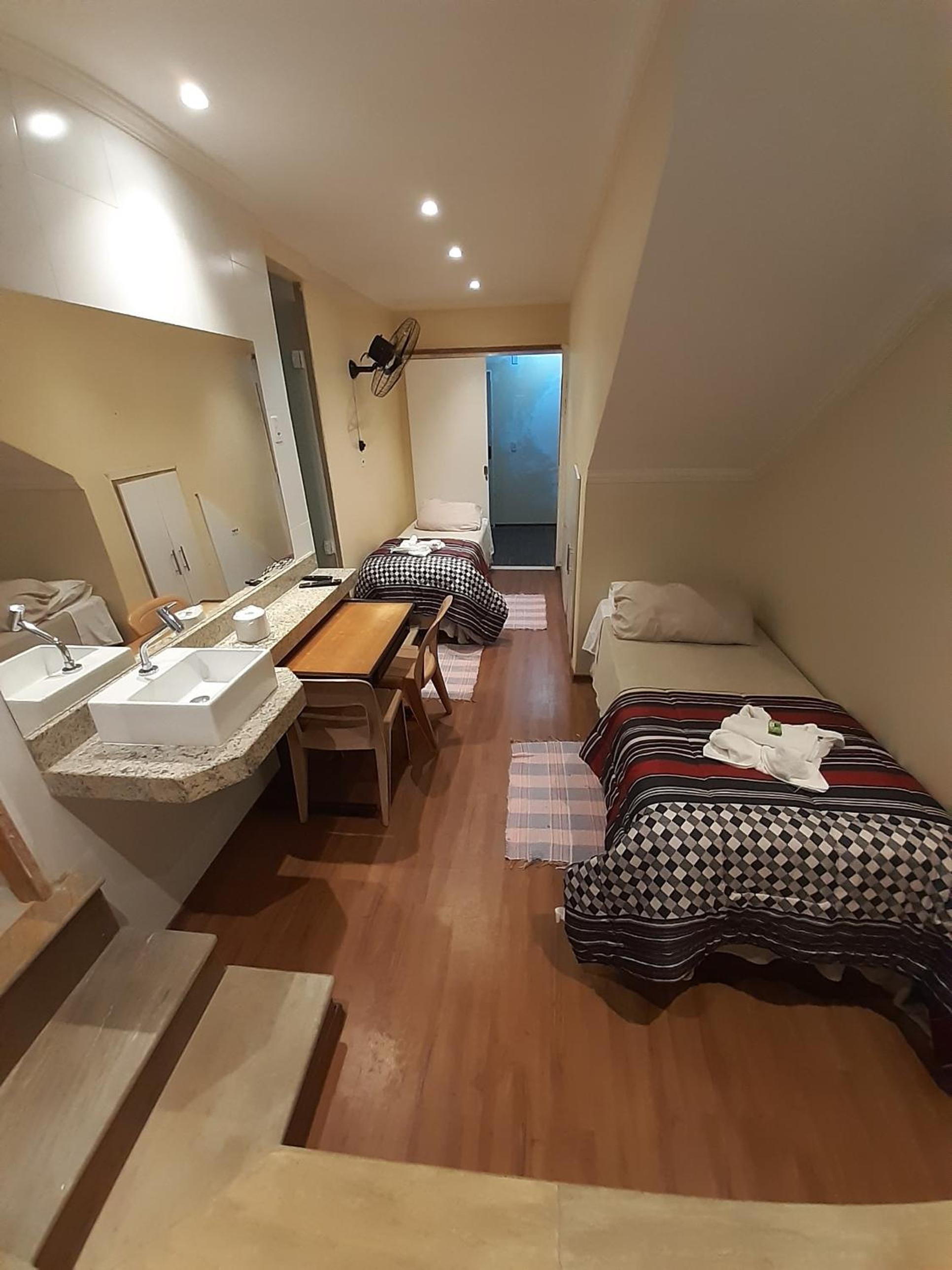Standard Double Room with Fan - Photo 1