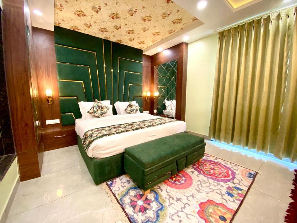 Superior Suite - Photo 4