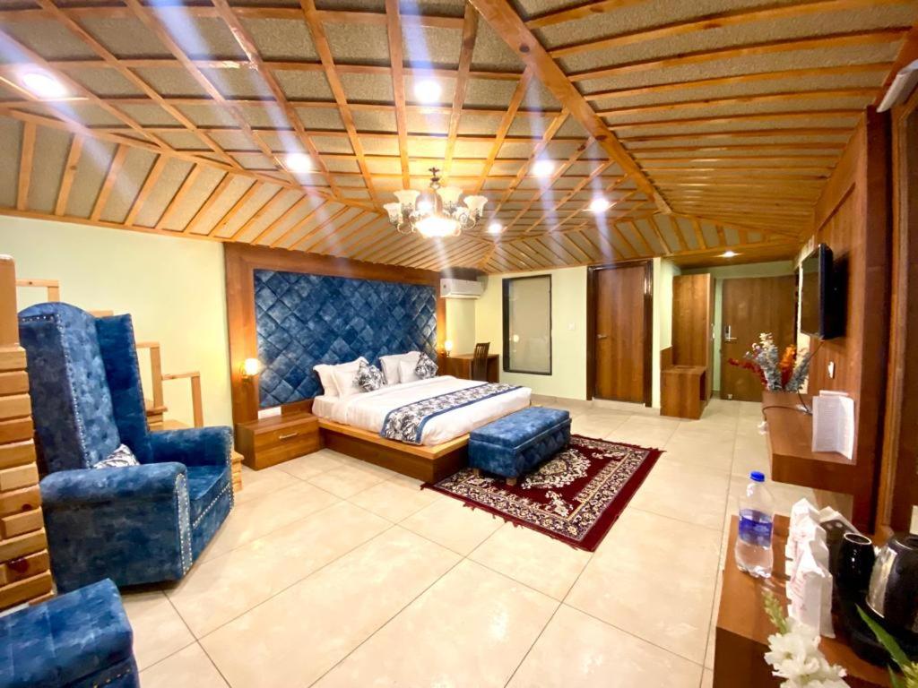 King Suite photo 2