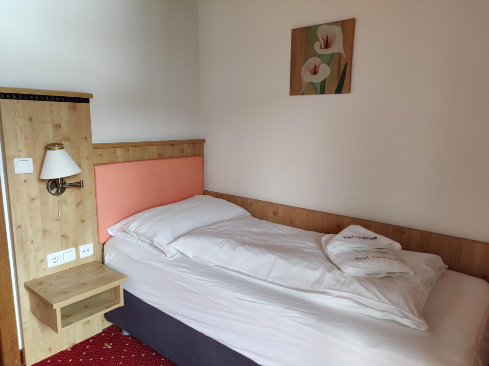 Single Room with Balcony photo 3