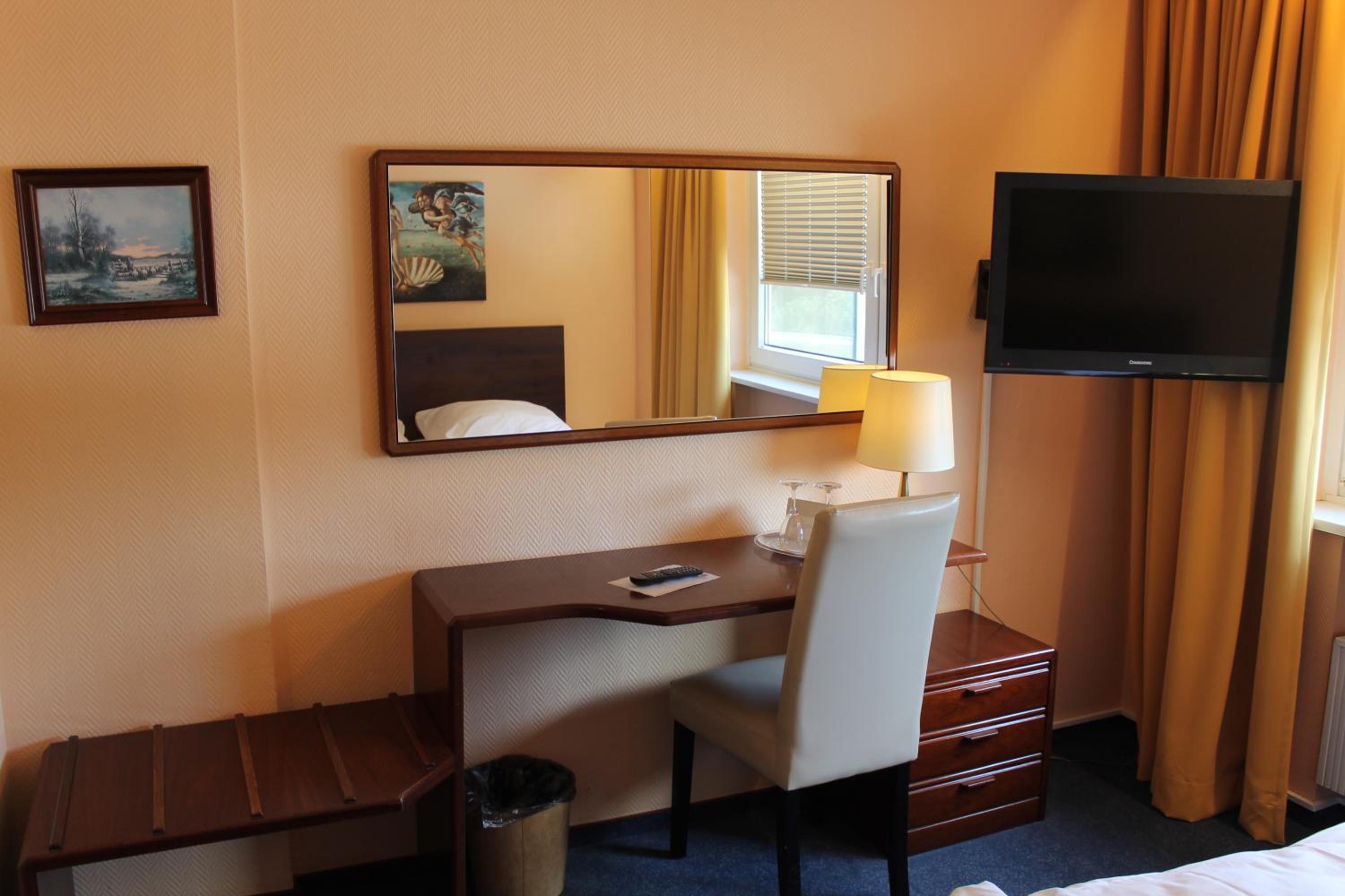Double Room - Photo 14