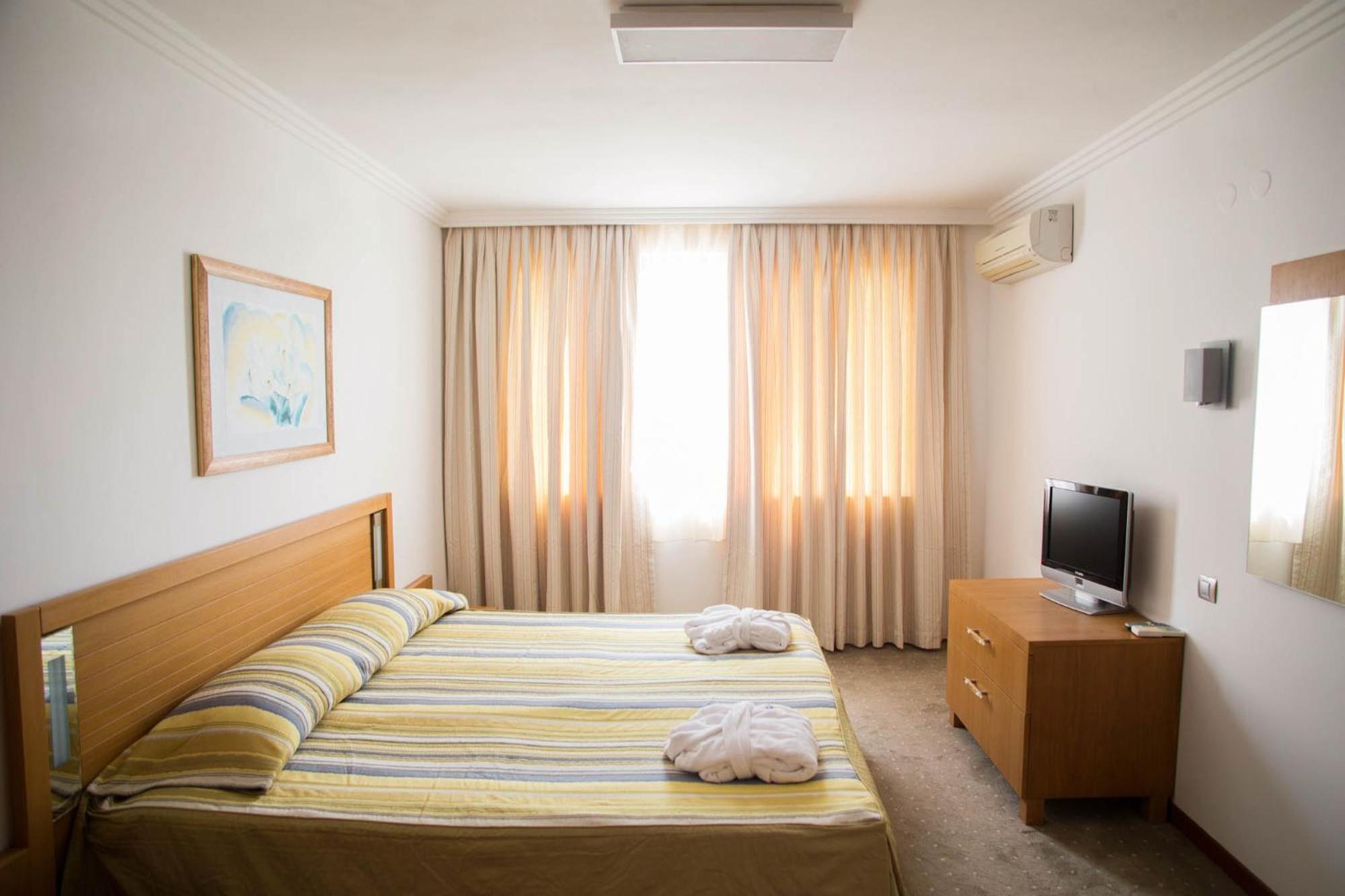 Two-Bedroom Apartment with Balcony (2 Adults + 2 Children) photo 1