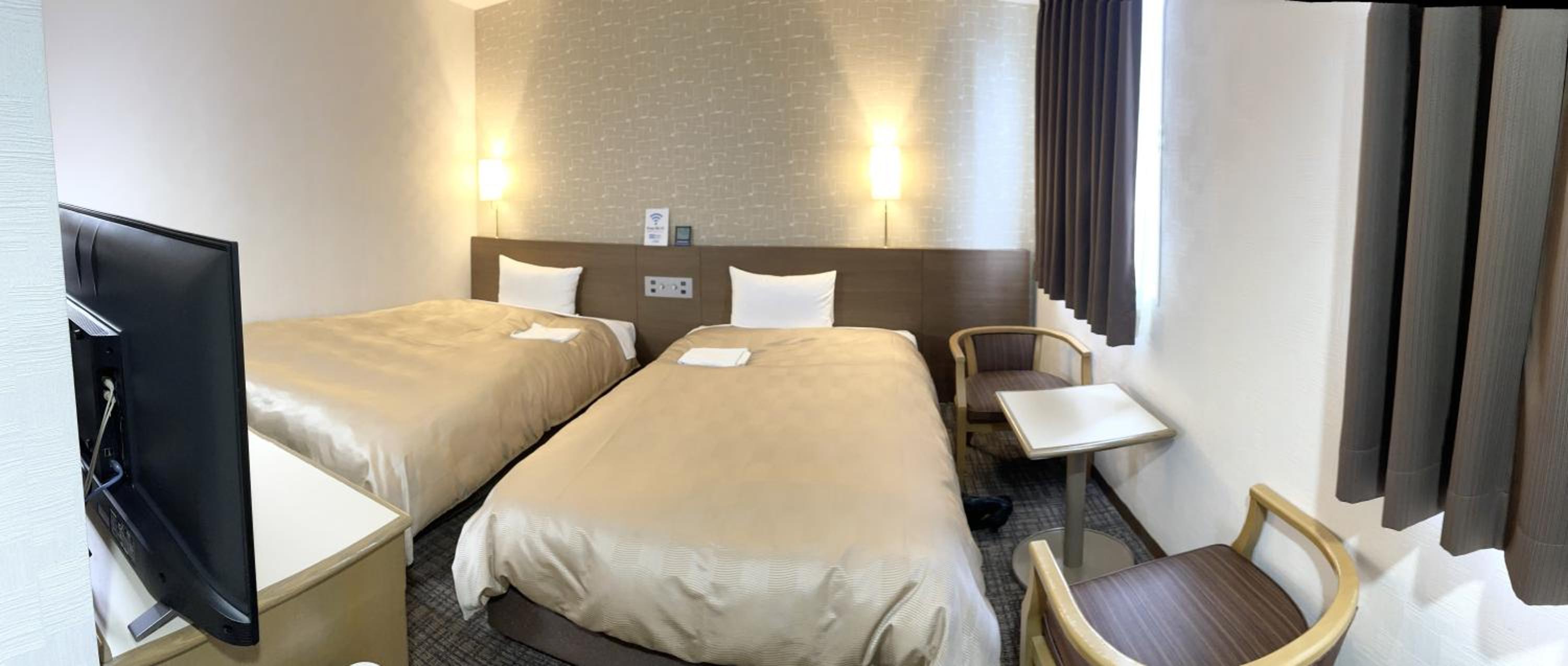 Twin Room with Extra Bed - Non-Smoking - Photo 3