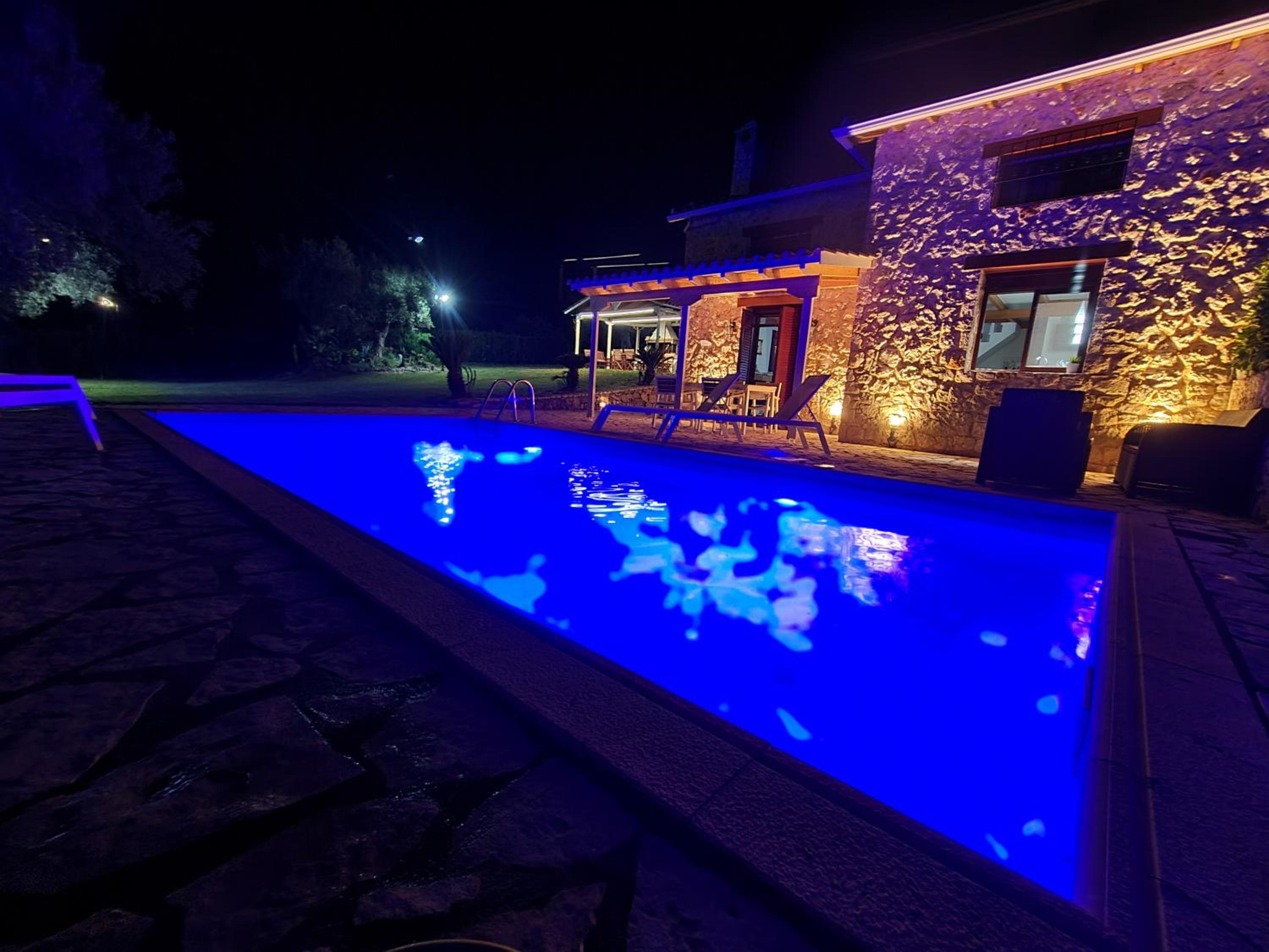 Three-Bedroom House - Photo 39