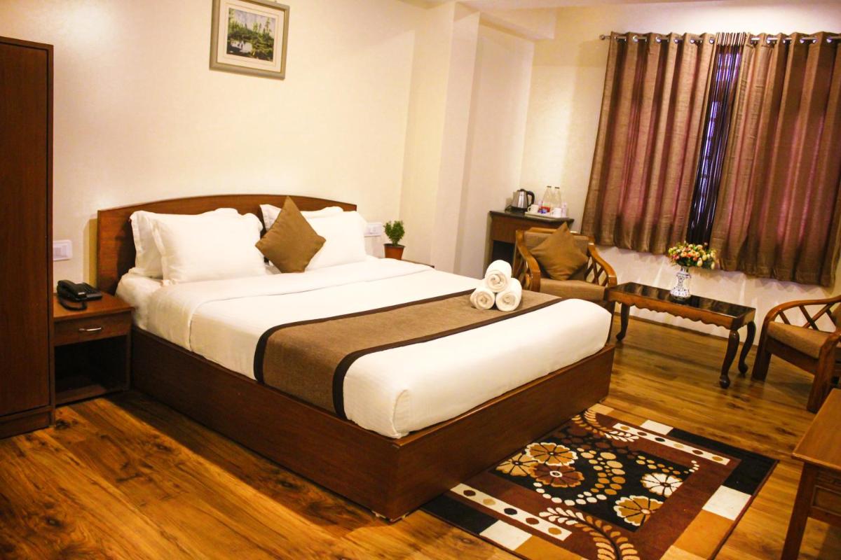 Double Room with Mountain View