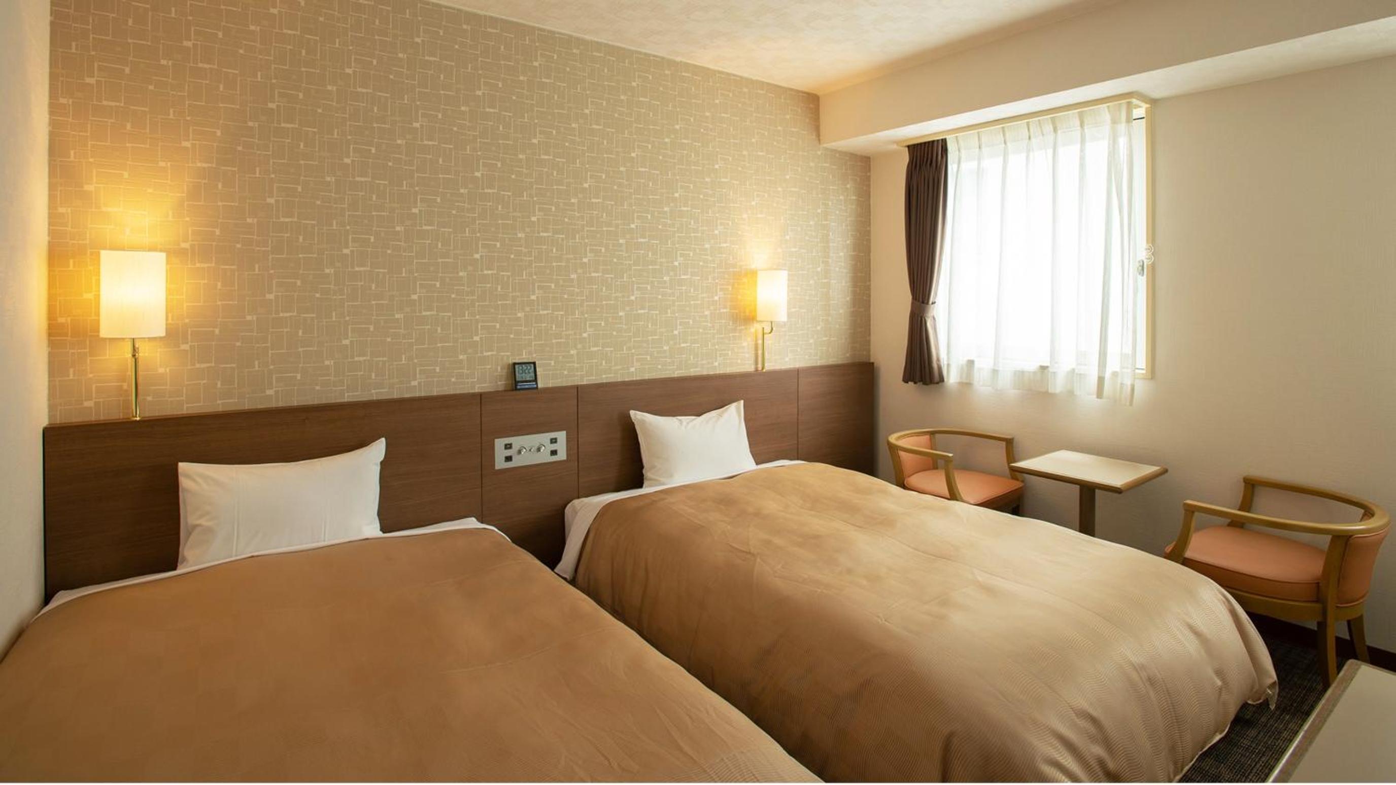 Twin Room with Extra Bed - Non-Smoking - Photo 2