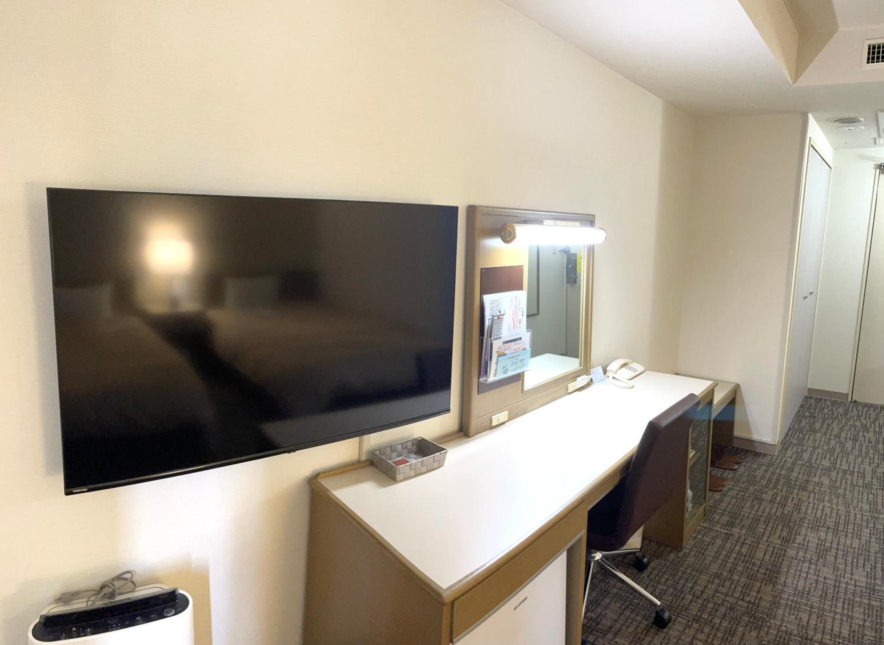 Deluxe Twin Room - Photo 13