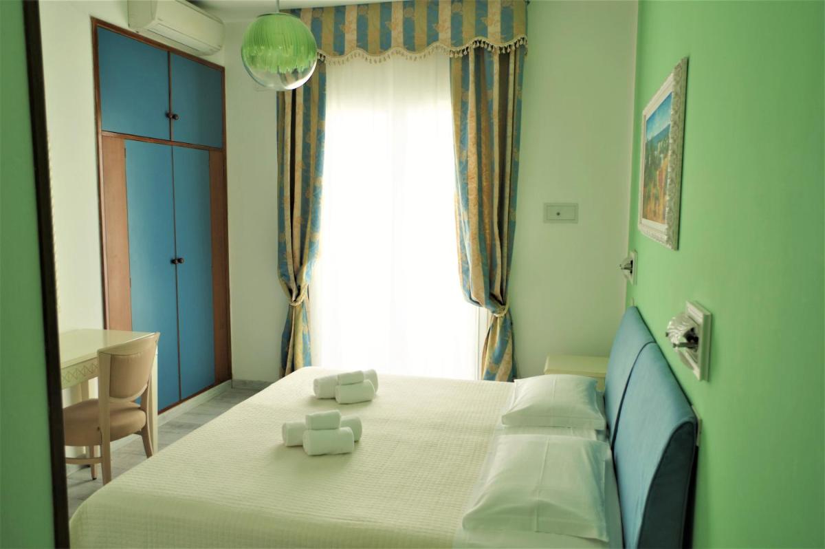 Superior Double Room - Photo 11
