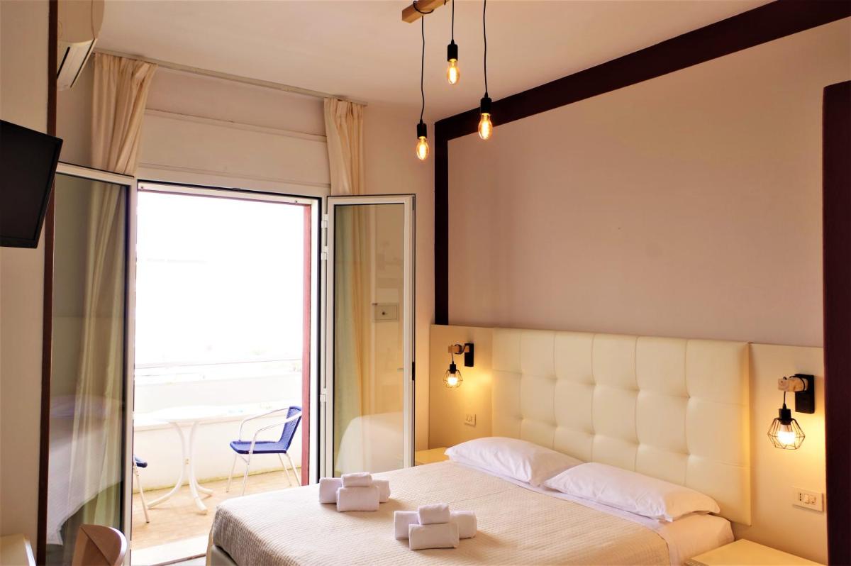 Superior Double Room - Photo 8