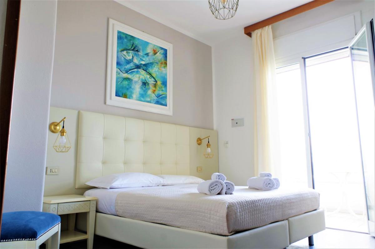 Superior Double Room - Photo 3