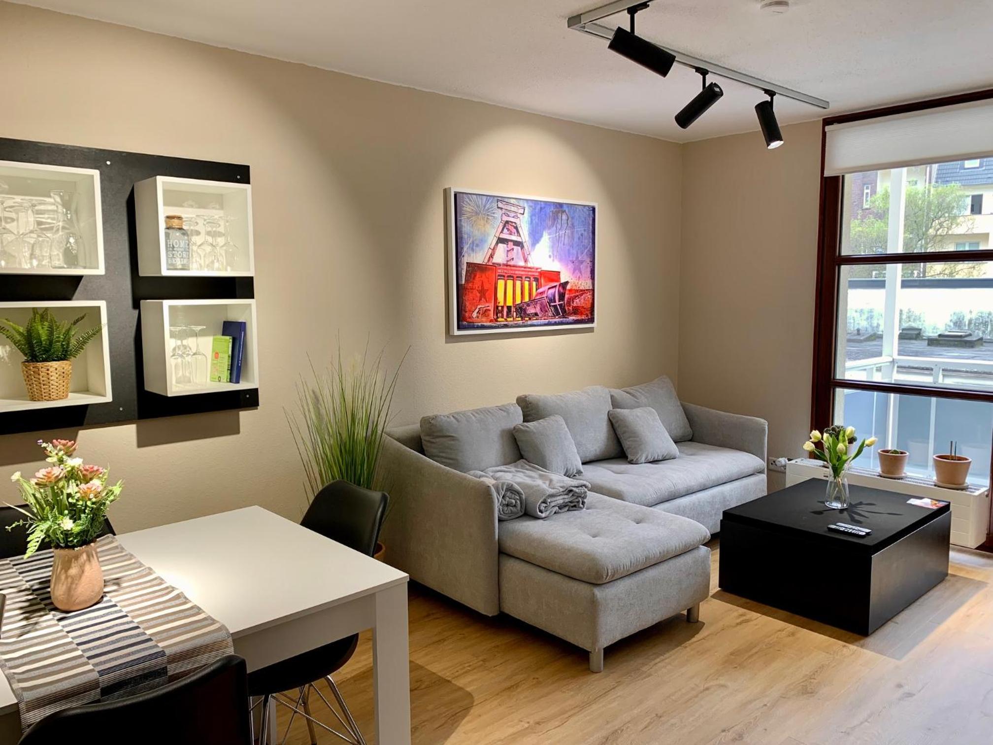One-Bedroom Apartment - Photo 1