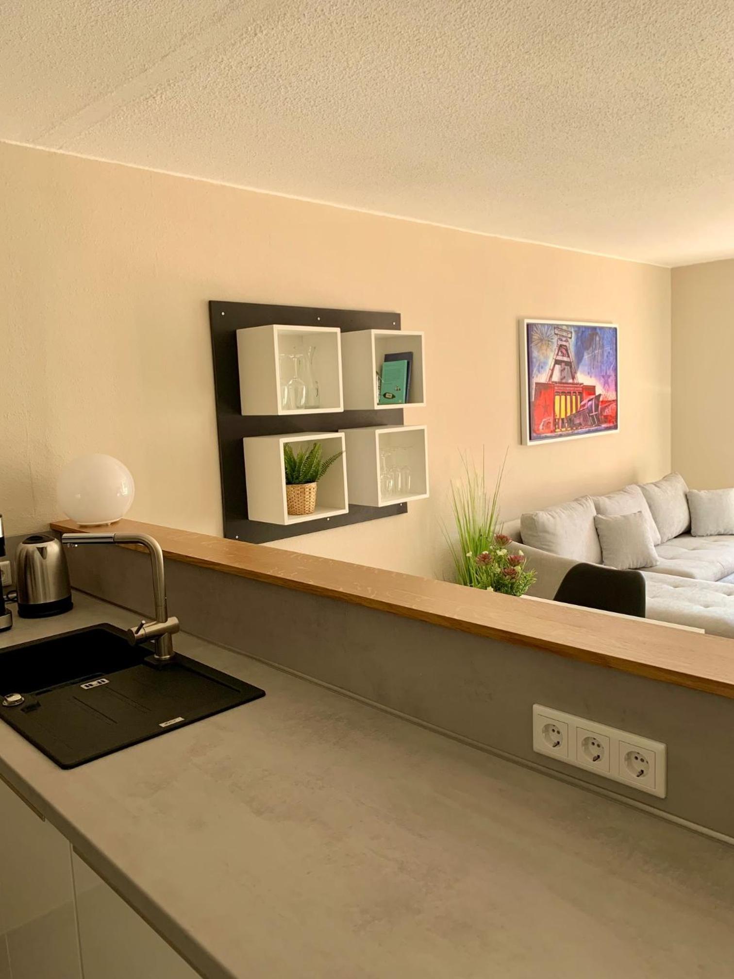 One-Bedroom Apartment - Photo 8