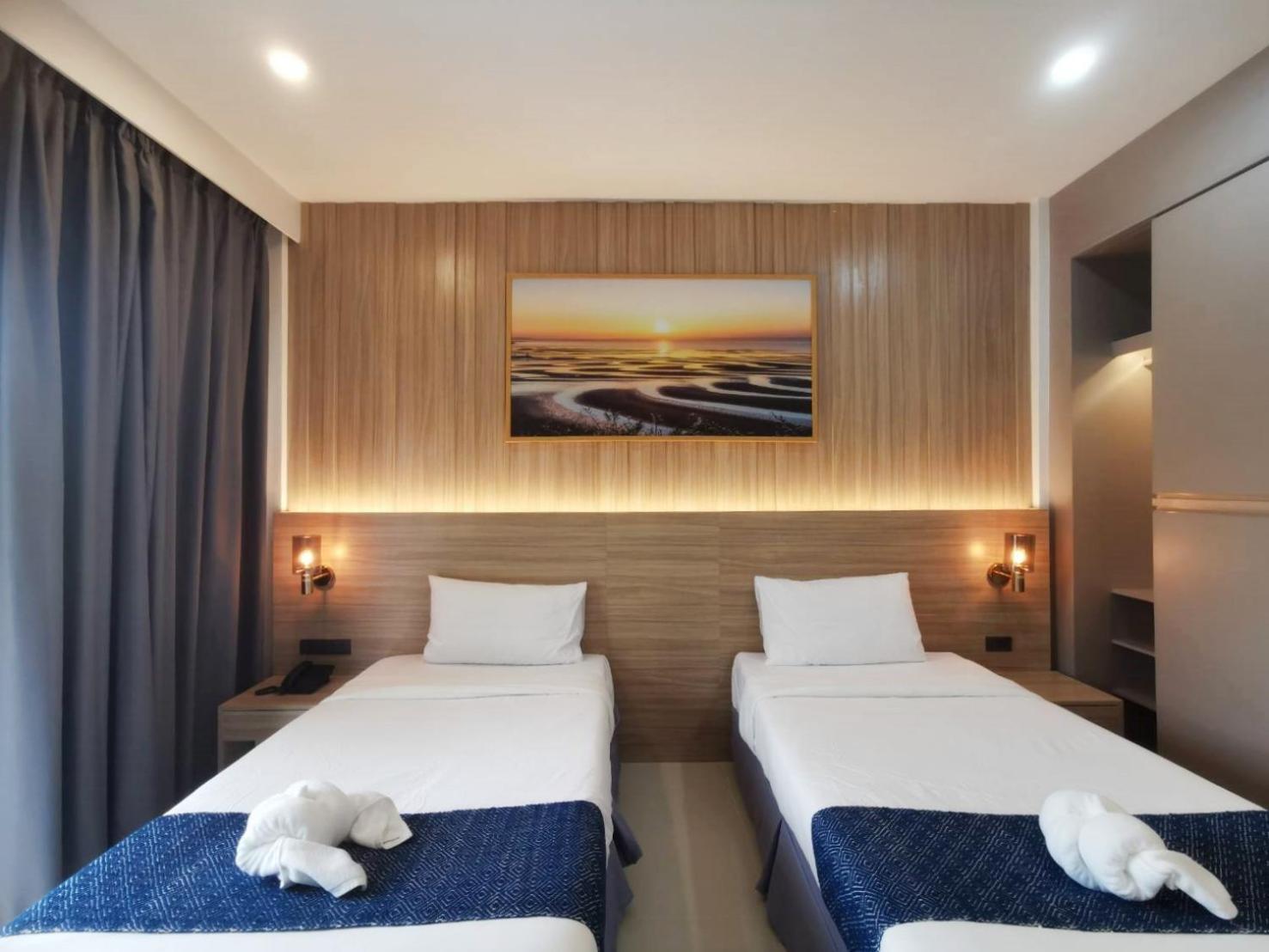 Standard Twin Room photo 2
