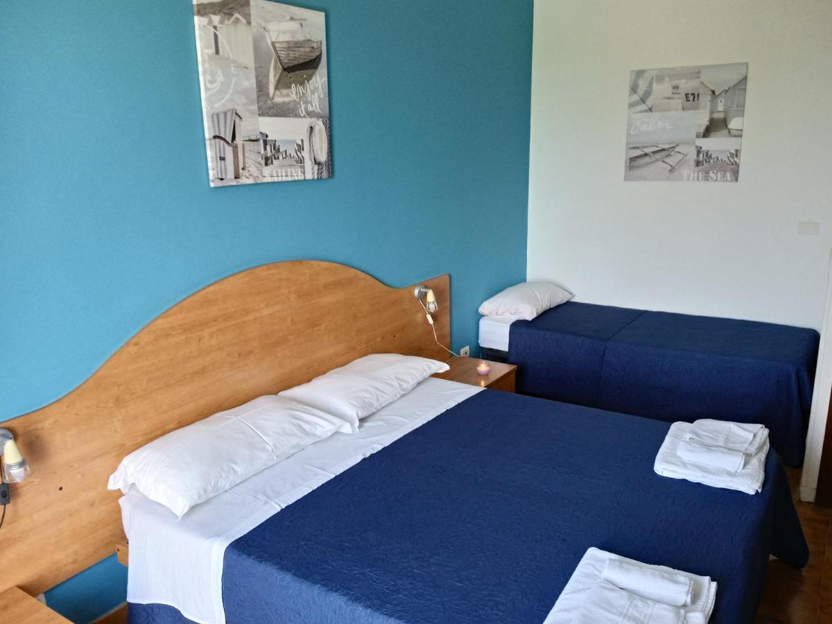 Double Room with Balcony and Sea View photo 2