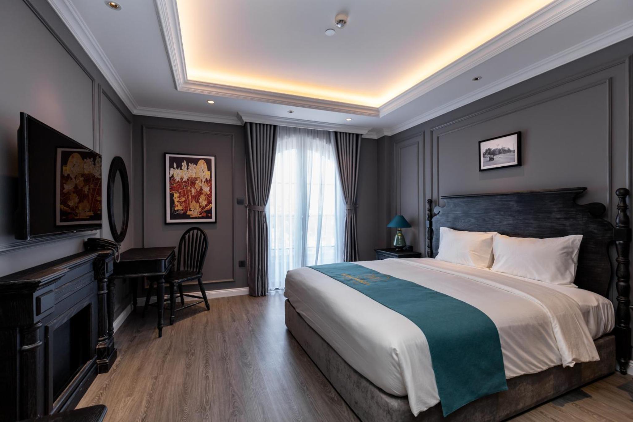 Deluxe Double Room With Balcony