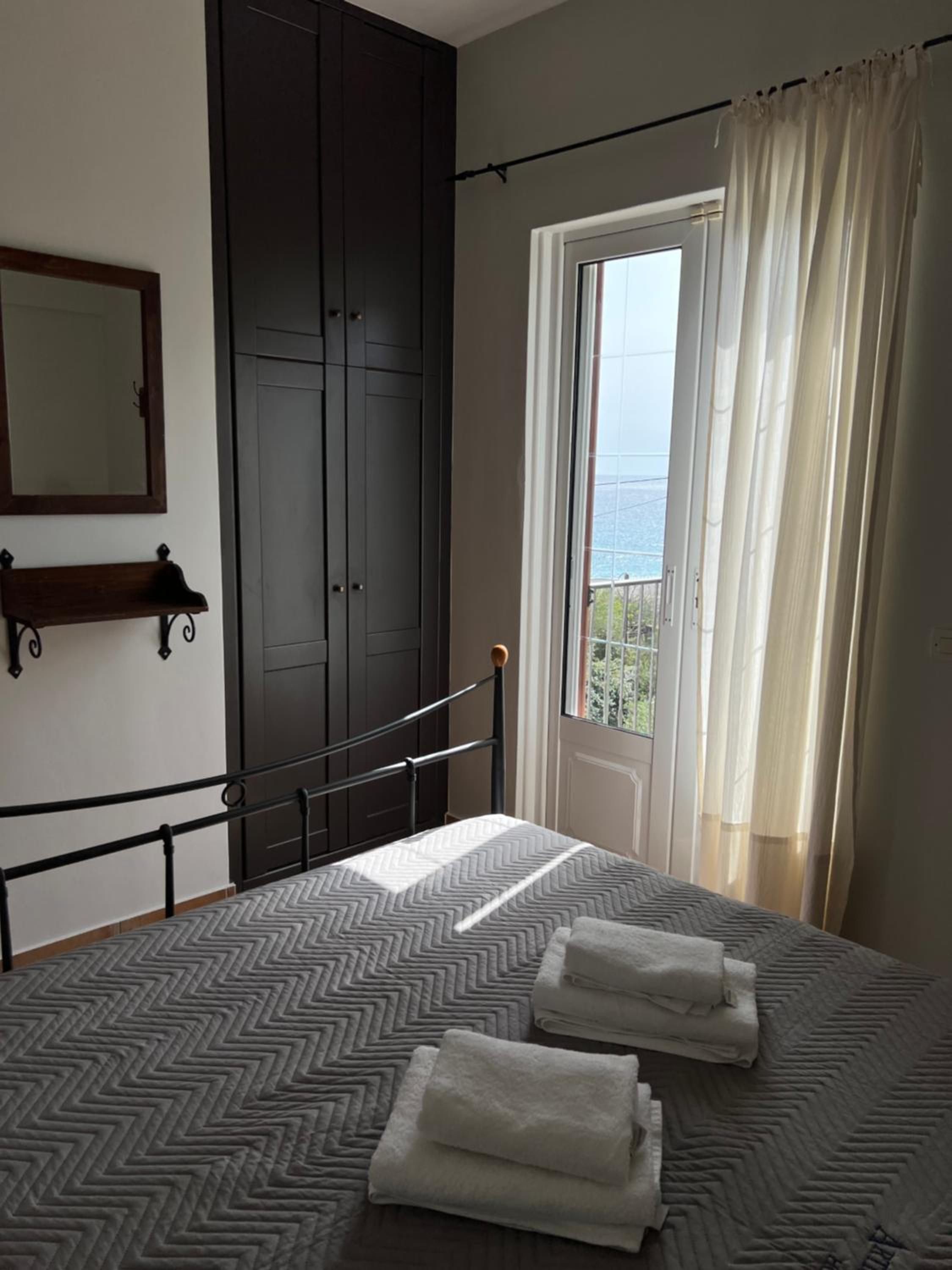 Apartment with Sea View photo 2