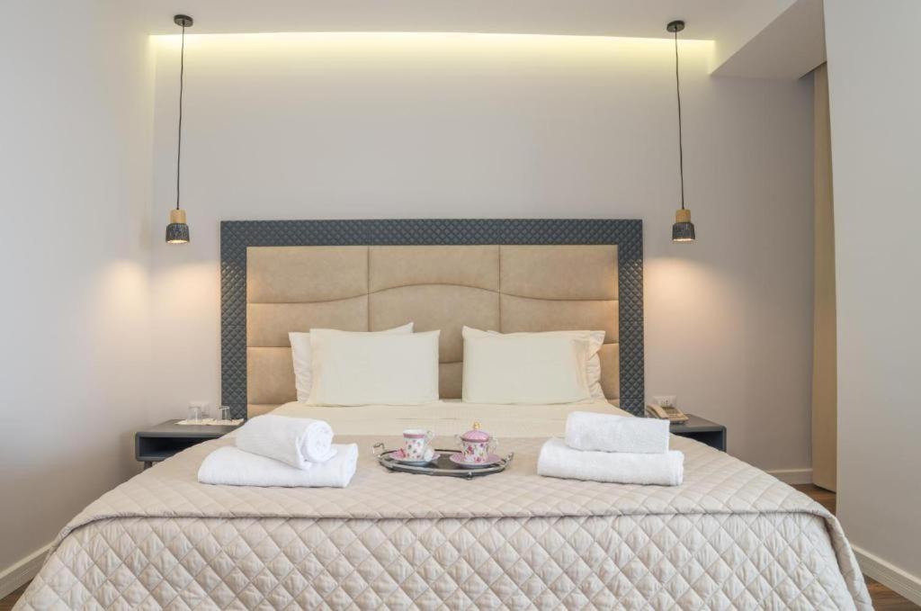 Deluxe Suite with Sea View