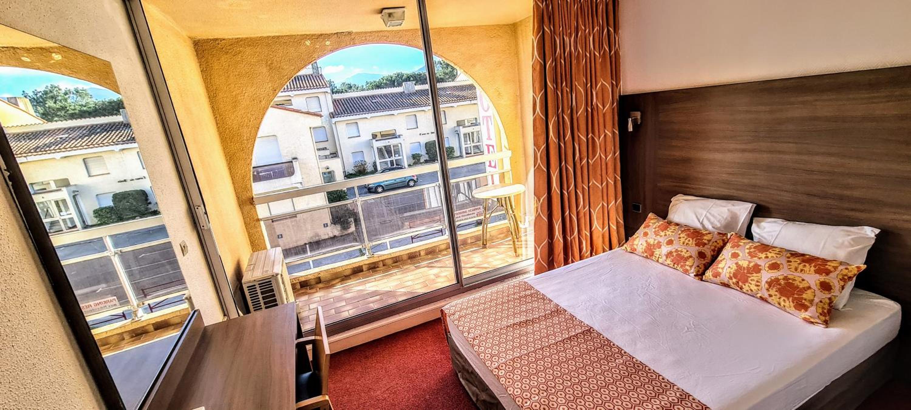 Standard Double Room with Terrace - Photo 4