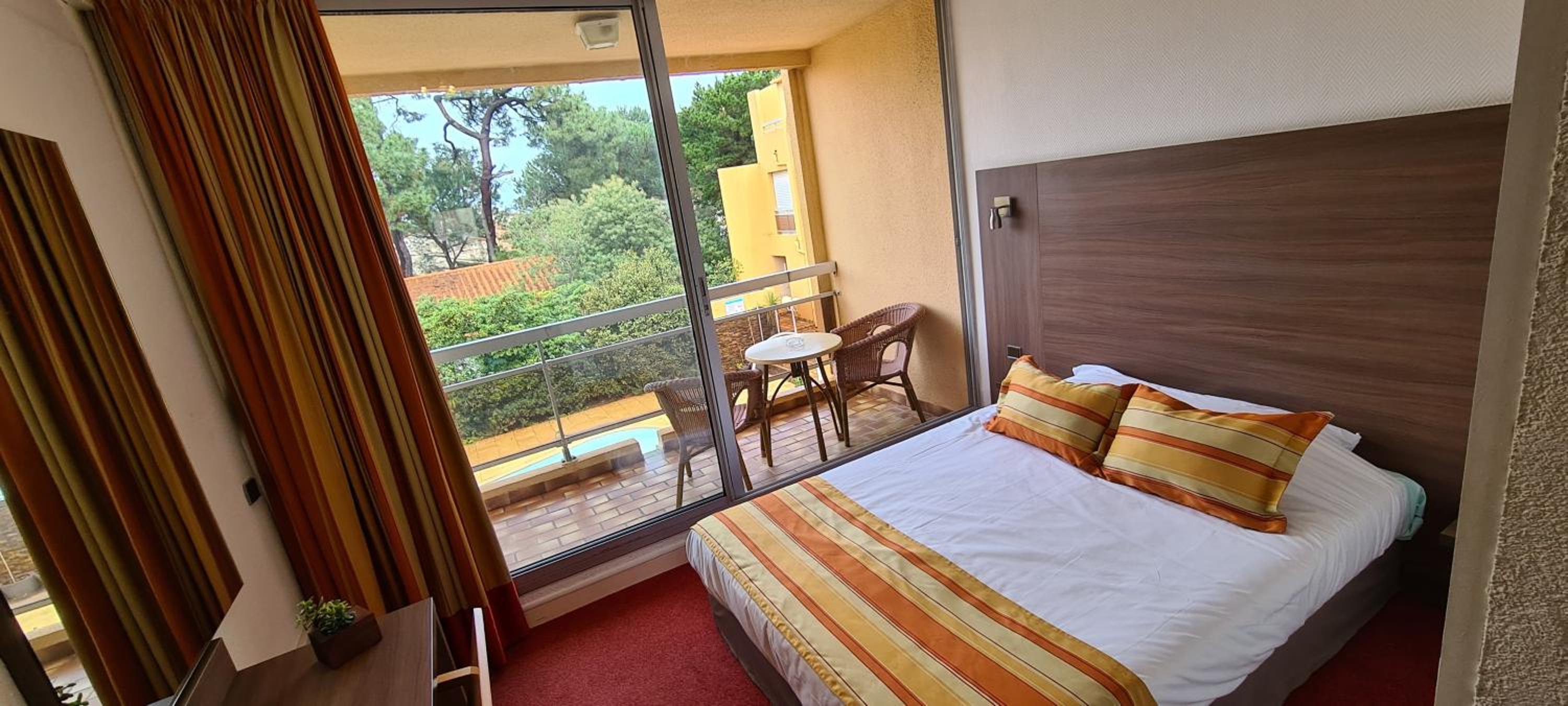 Standard Double Room with Terrace - Photo 3