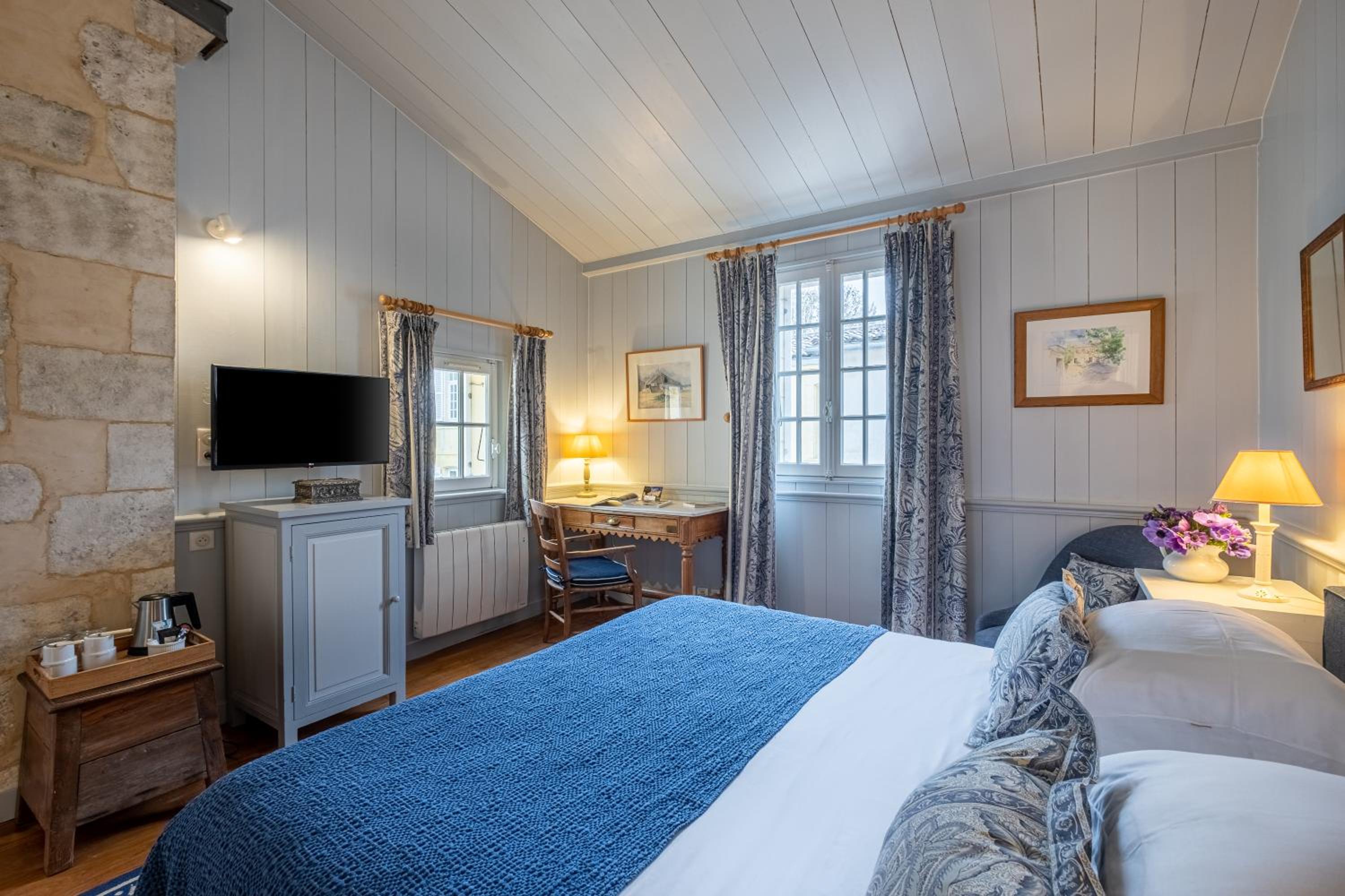 Standard Double Room - Photo 5