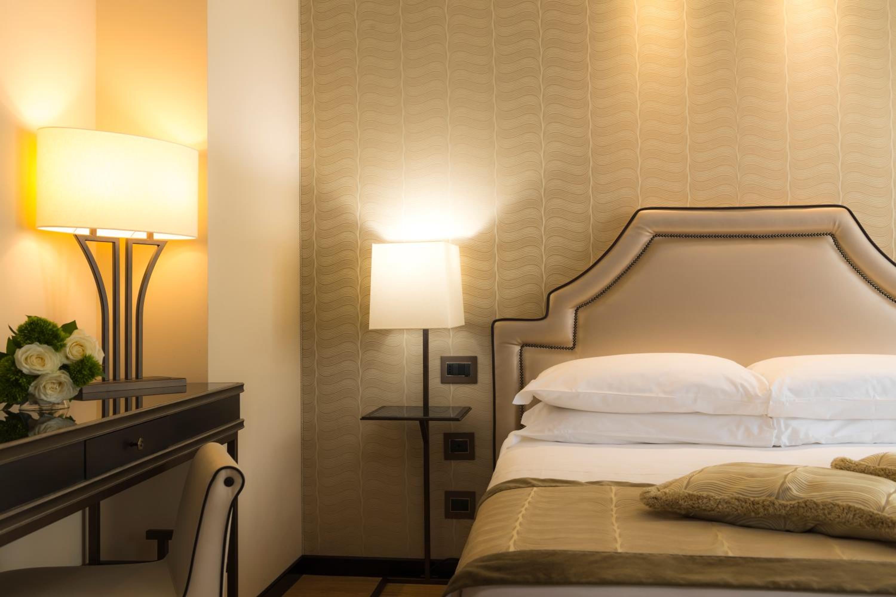 Charming Double Room with Street View