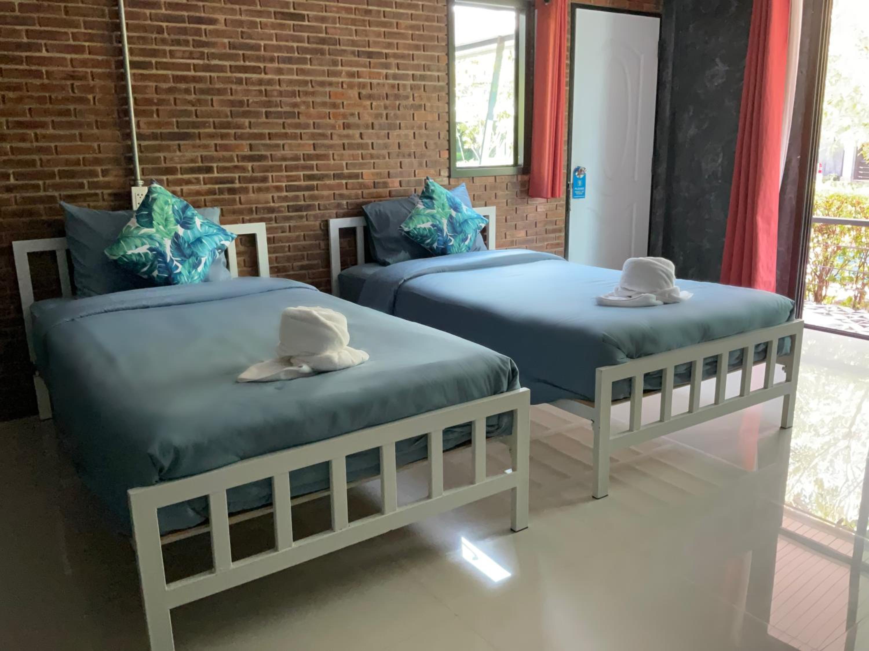 Deluxe Twin Room - Photo 3