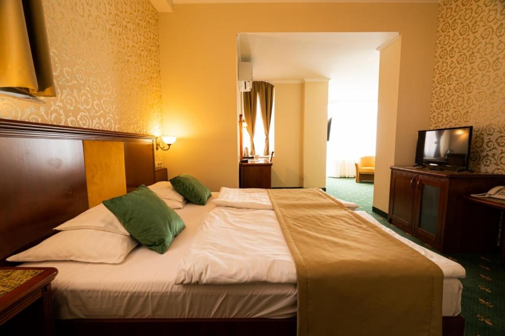 Junior Suite with Garden View - Photo 3