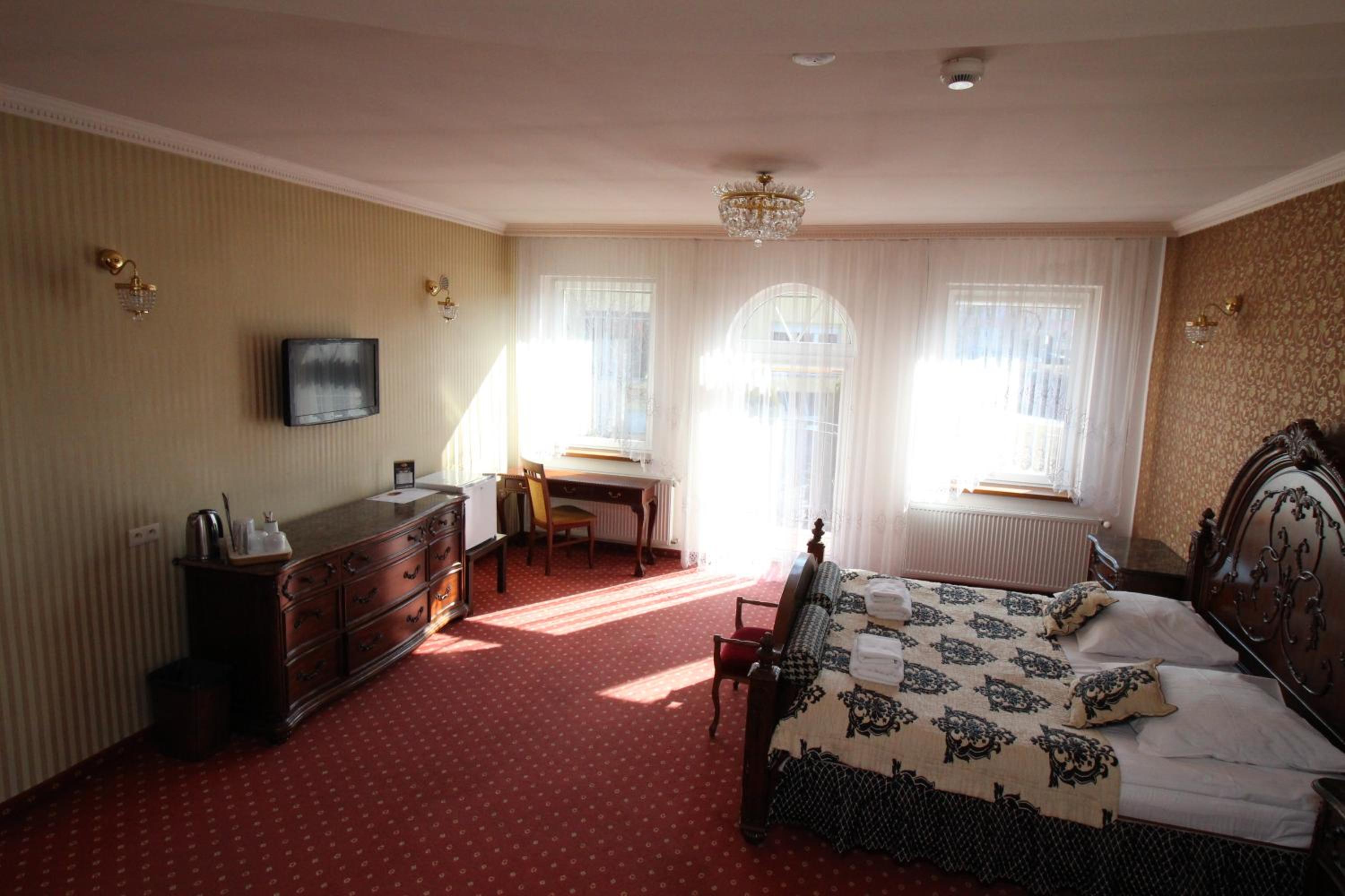Apartment with Spa Bath photo 2