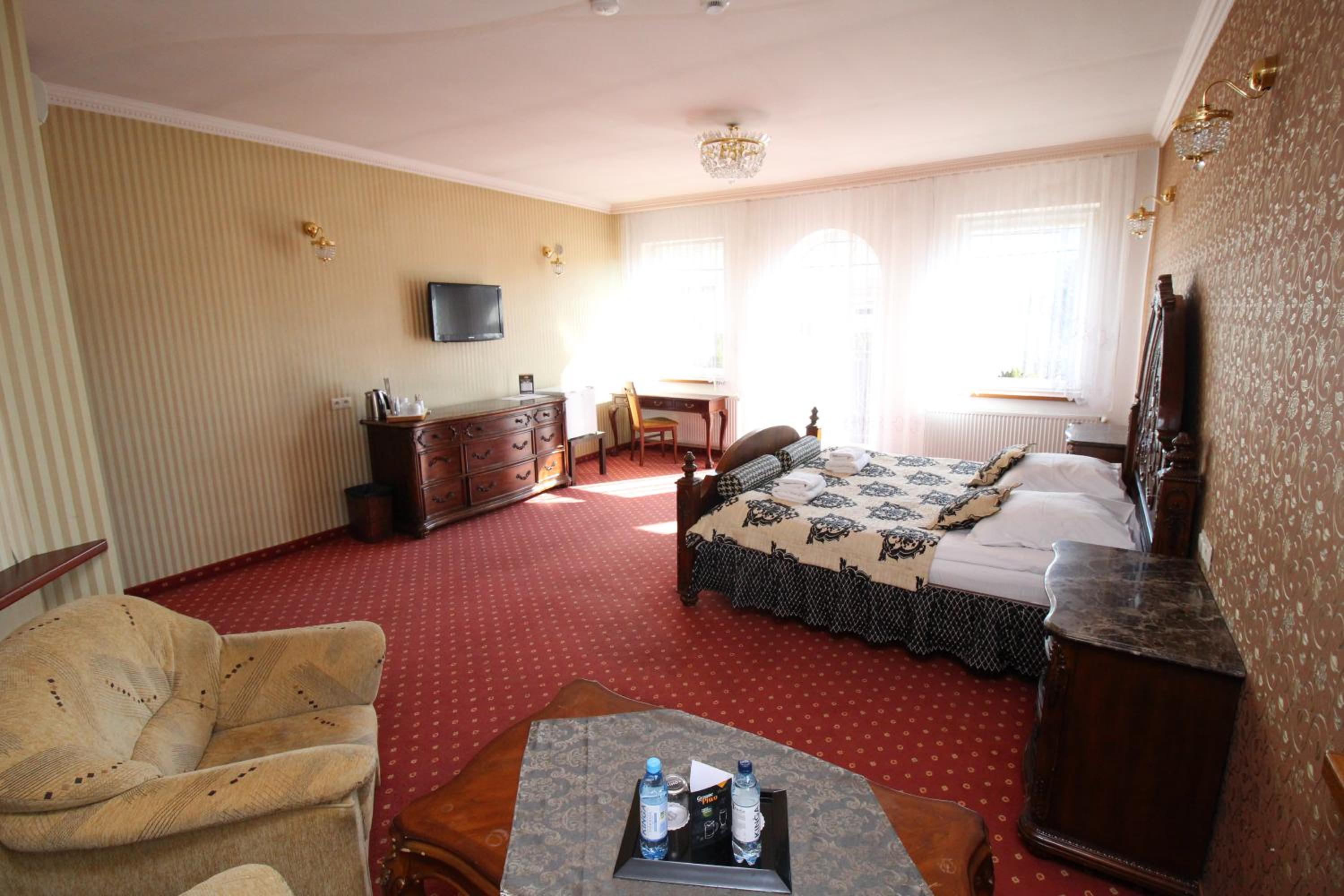 Apartment with Spa Bath photo 1