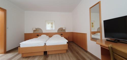 Double Room - Disability Access photo 1